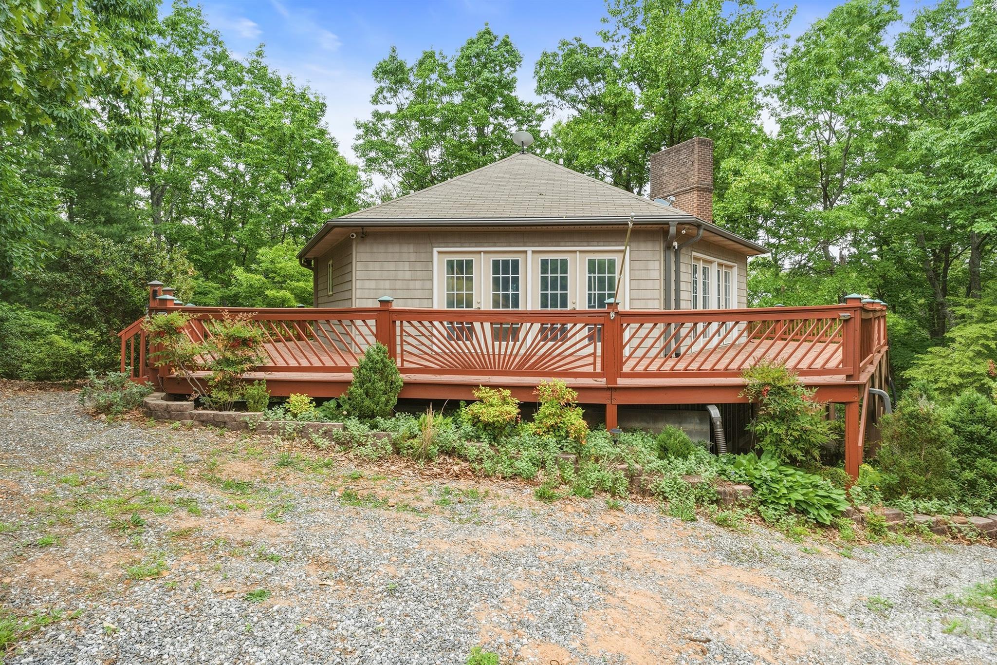 3190 Holly Road Property Photo 1
