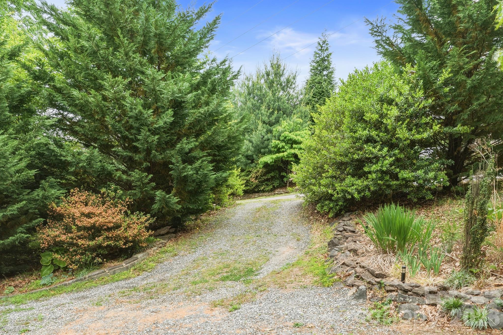 3190 Holly Road Property Photo 5