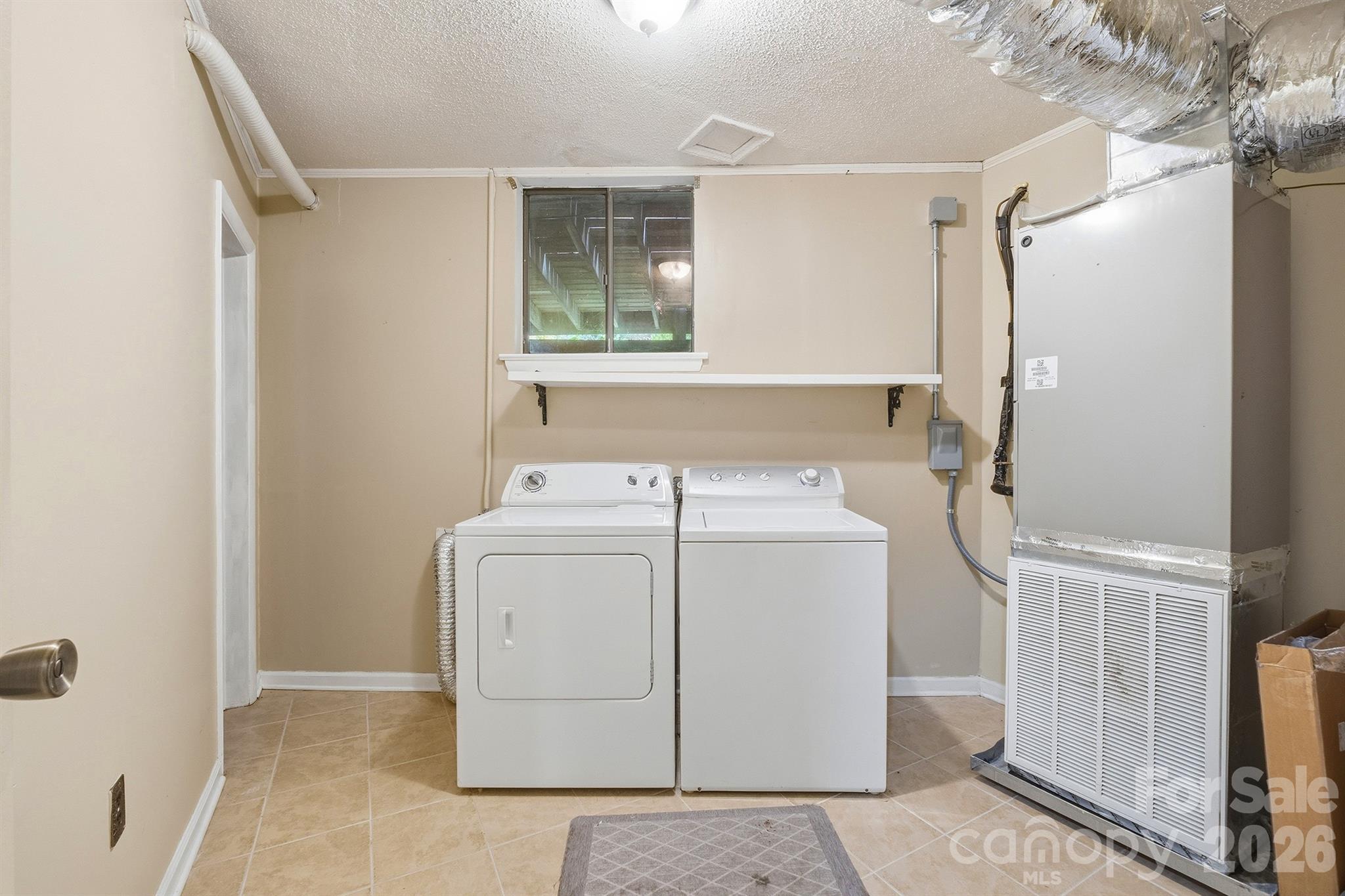 3190 Holly Road Property Photo 19