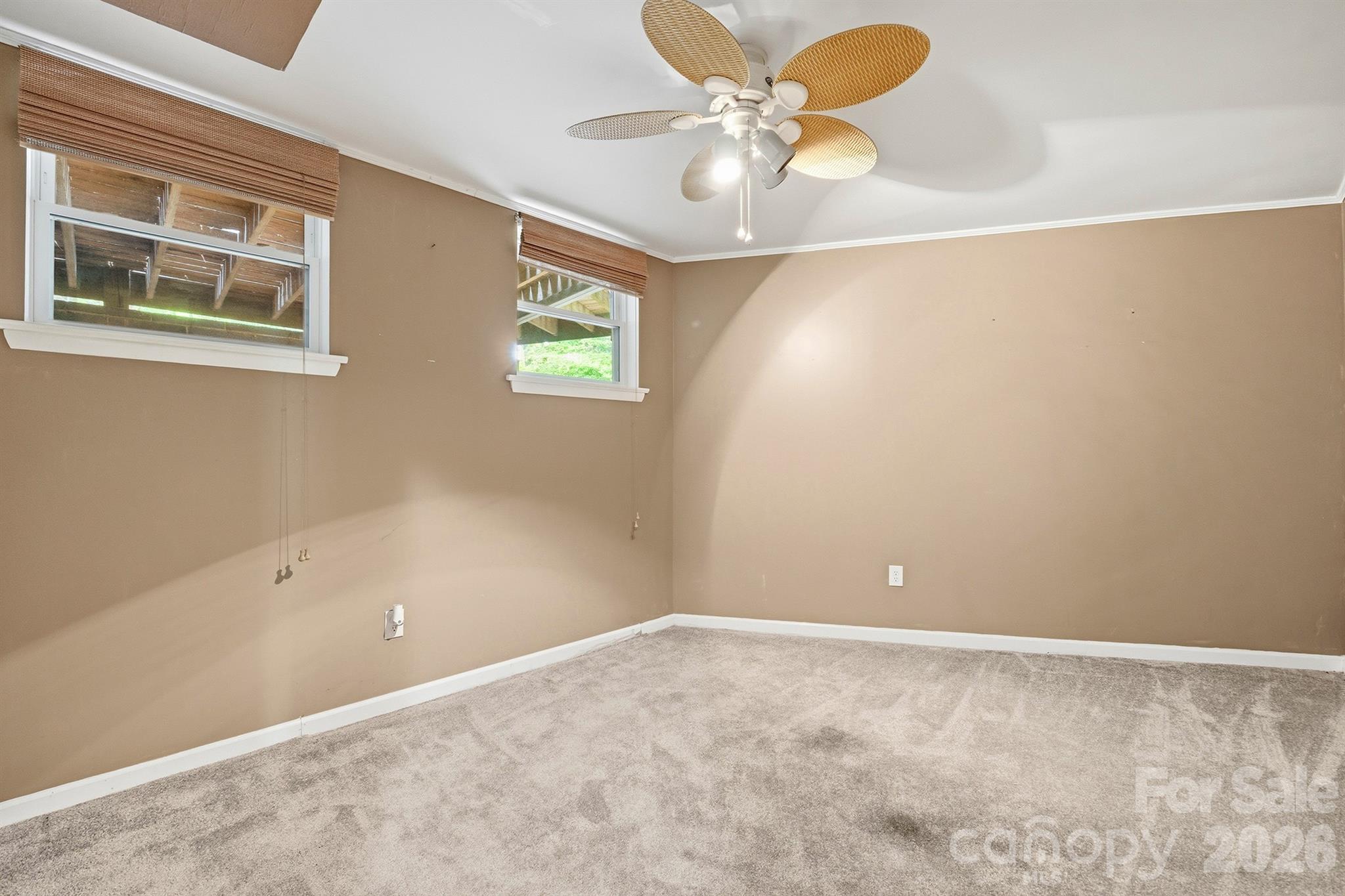 3190 Holly Road Property Photo 20