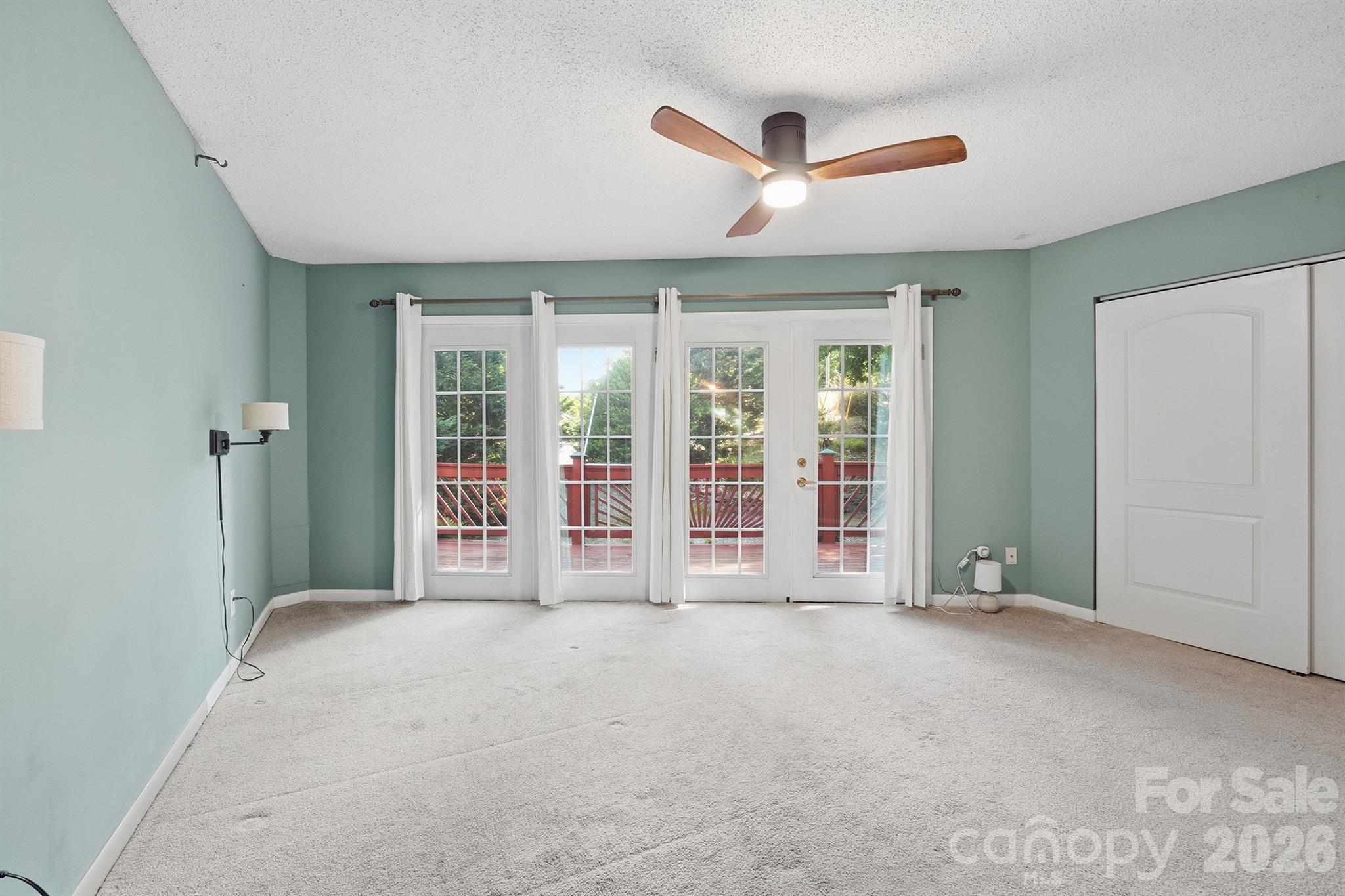 3190 Holly Road Property Photo 23