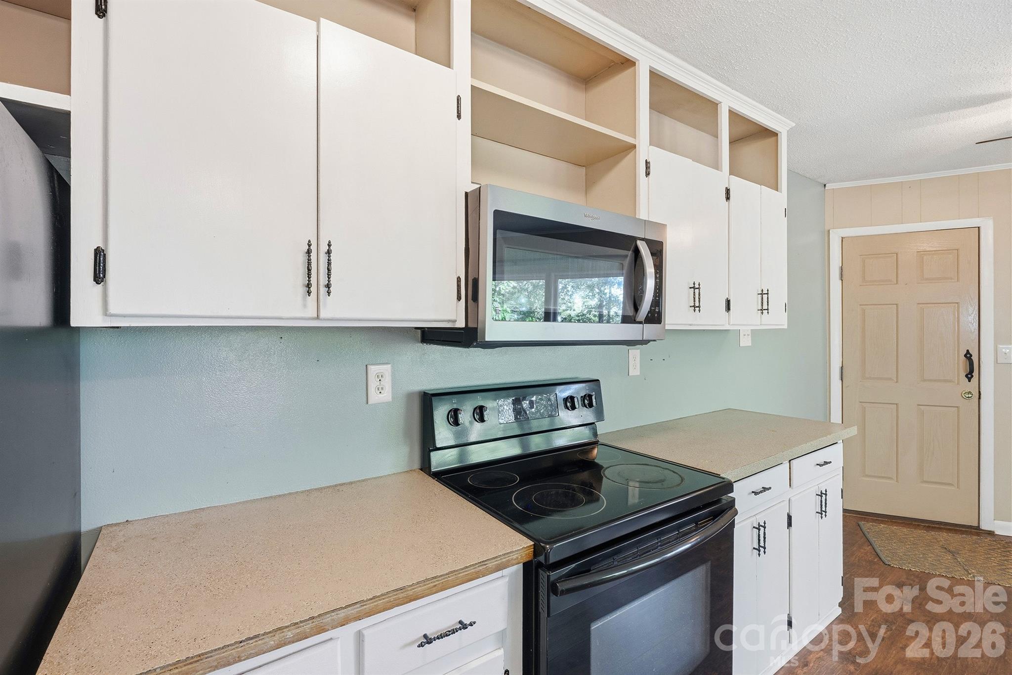 3190 Holly Road Property Photo 37