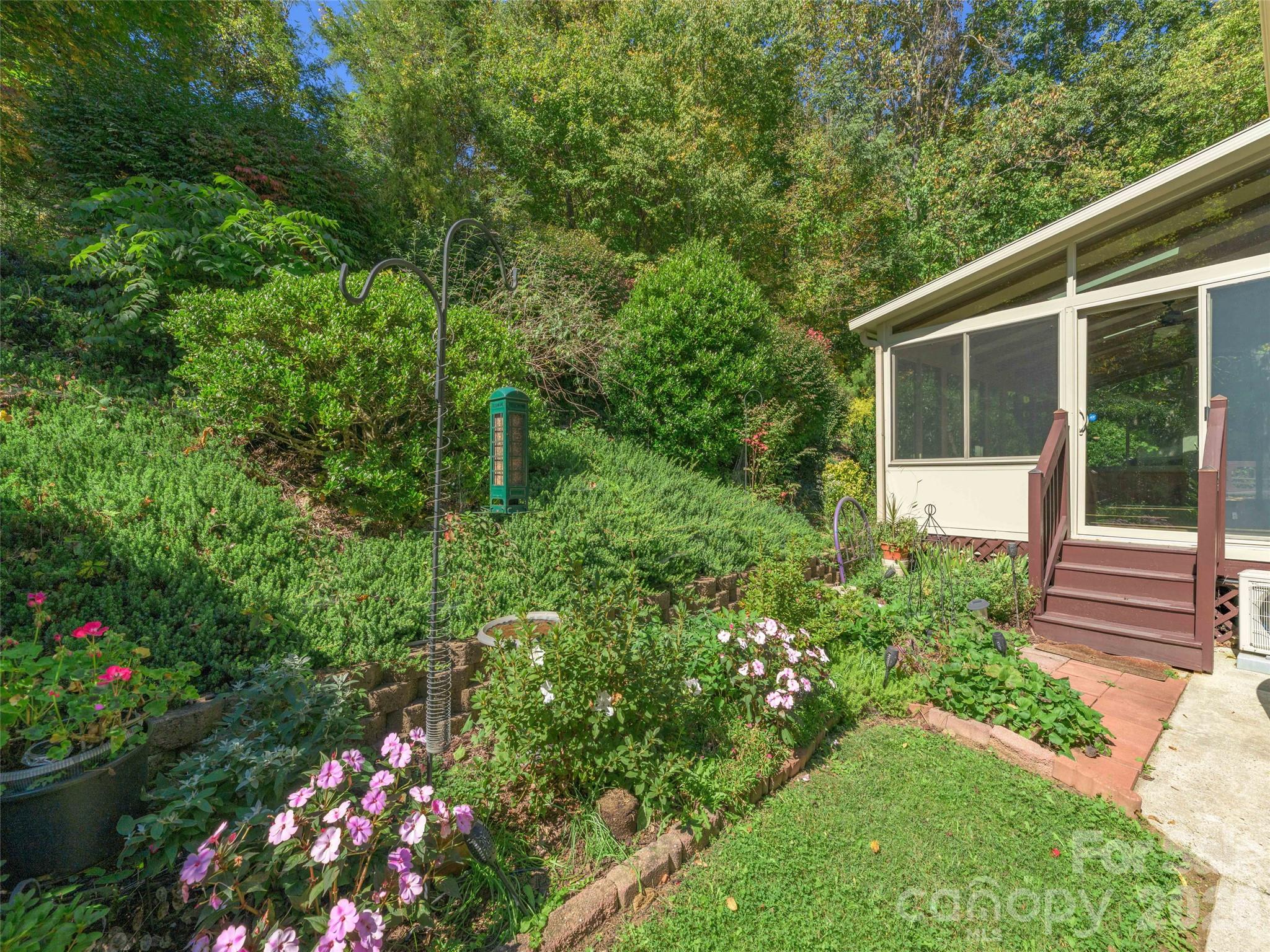 300 Kelly Springs Road Property Photo 33