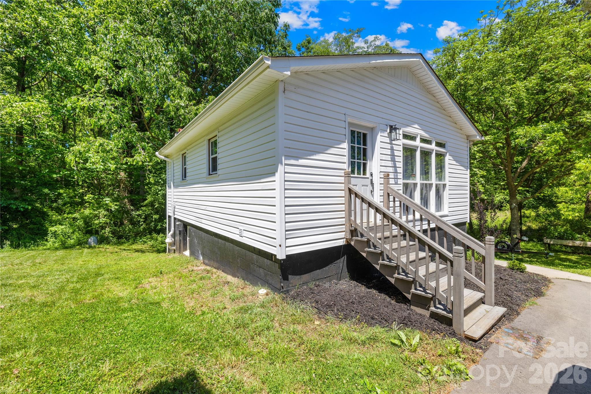 5603 King Wilkinson Road Property Photo 4
