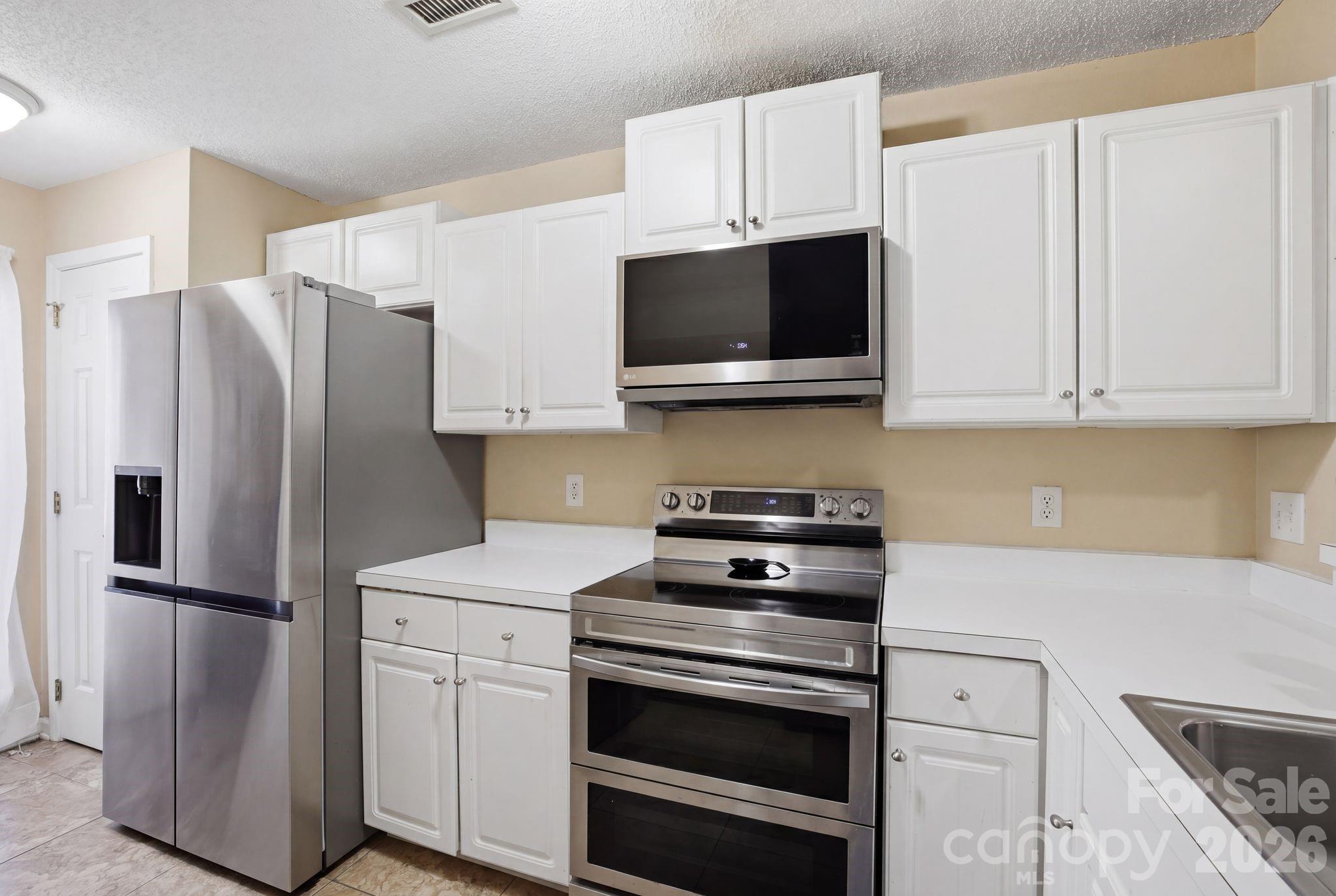 17515 Tuscany Lane Property Photo 12