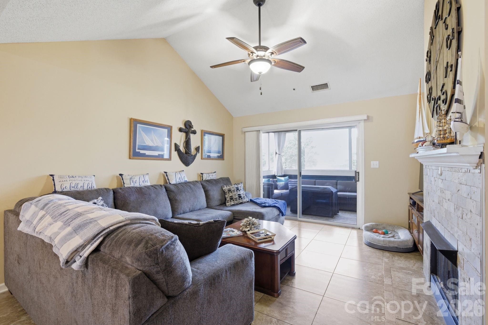 17515 Tuscany Lane Property Photo 13