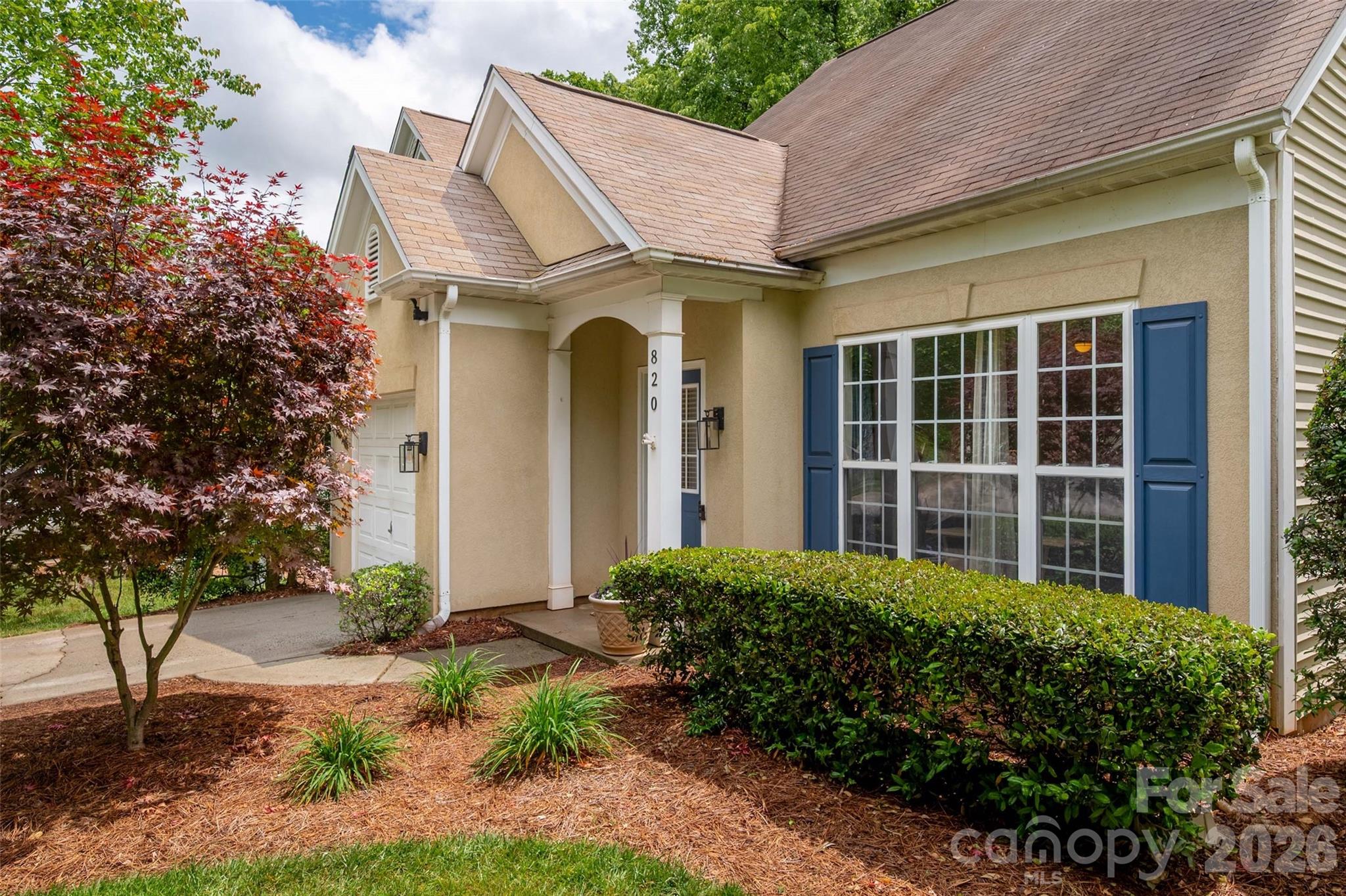 820 Autumn Rain Lane Property Photo 3