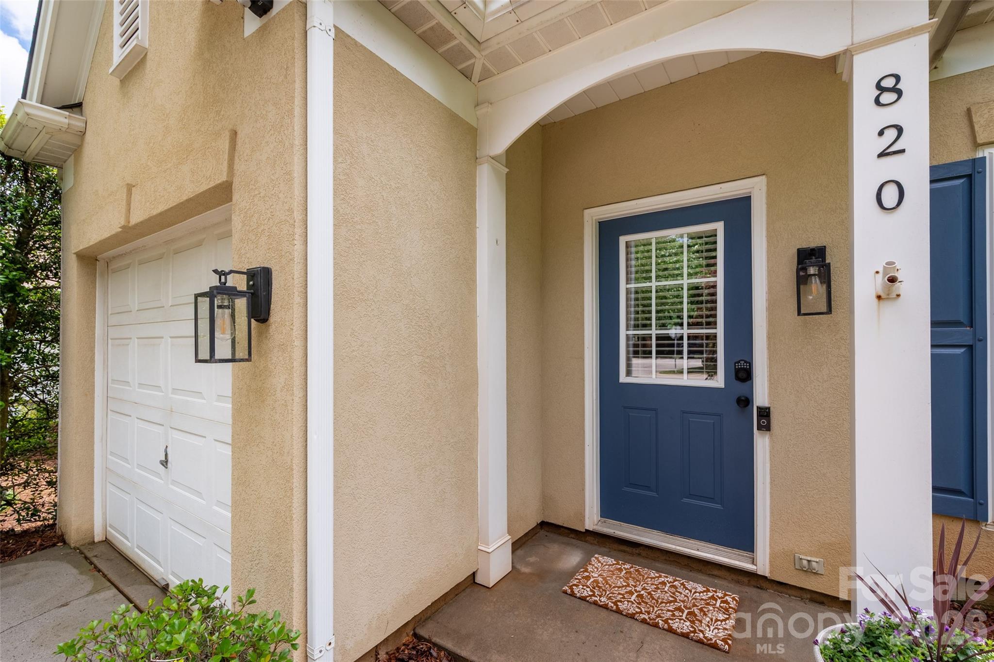 820 Autumn Rain Lane Property Photo 5