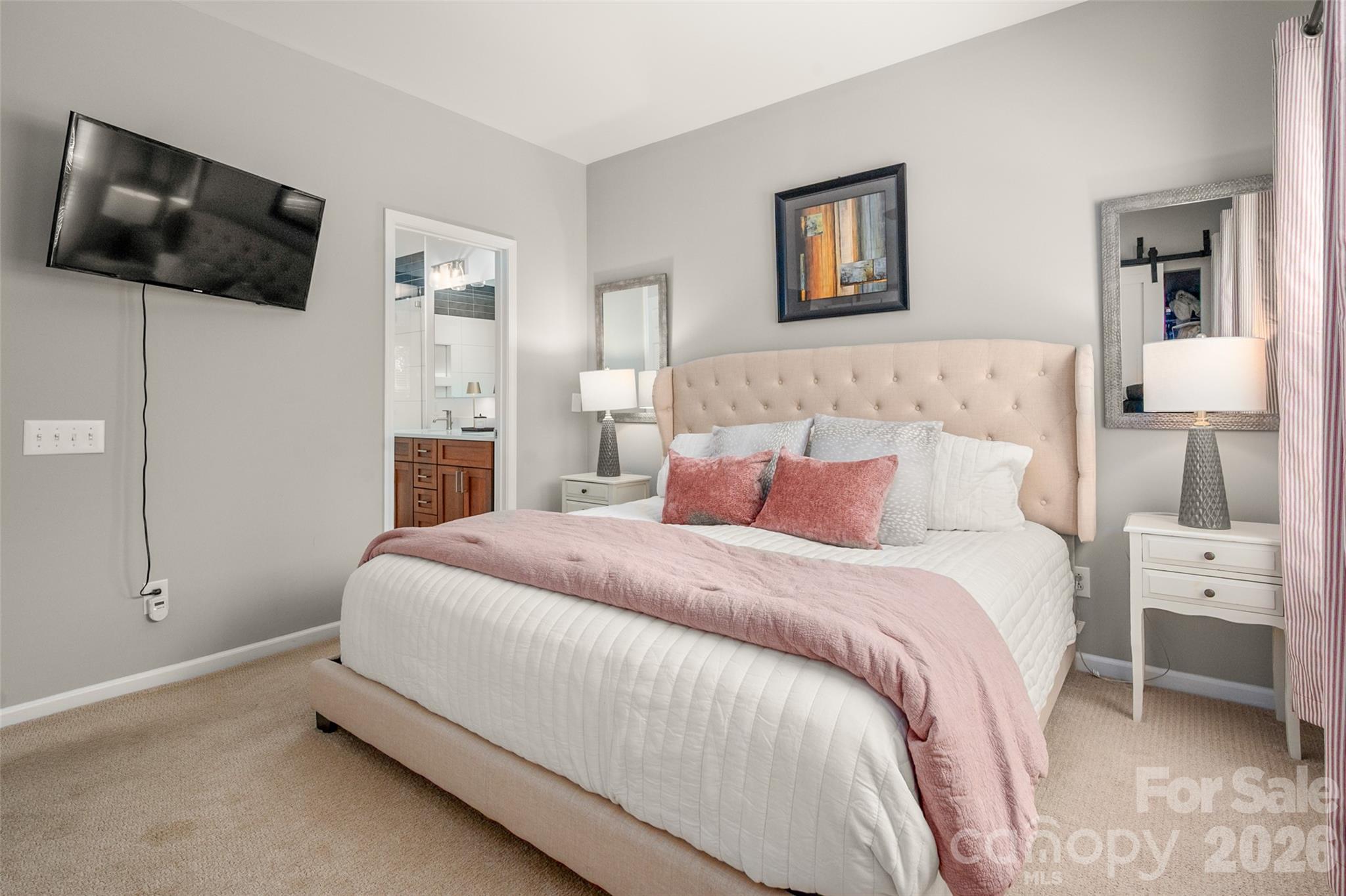 820 Autumn Rain Lane Property Photo 18