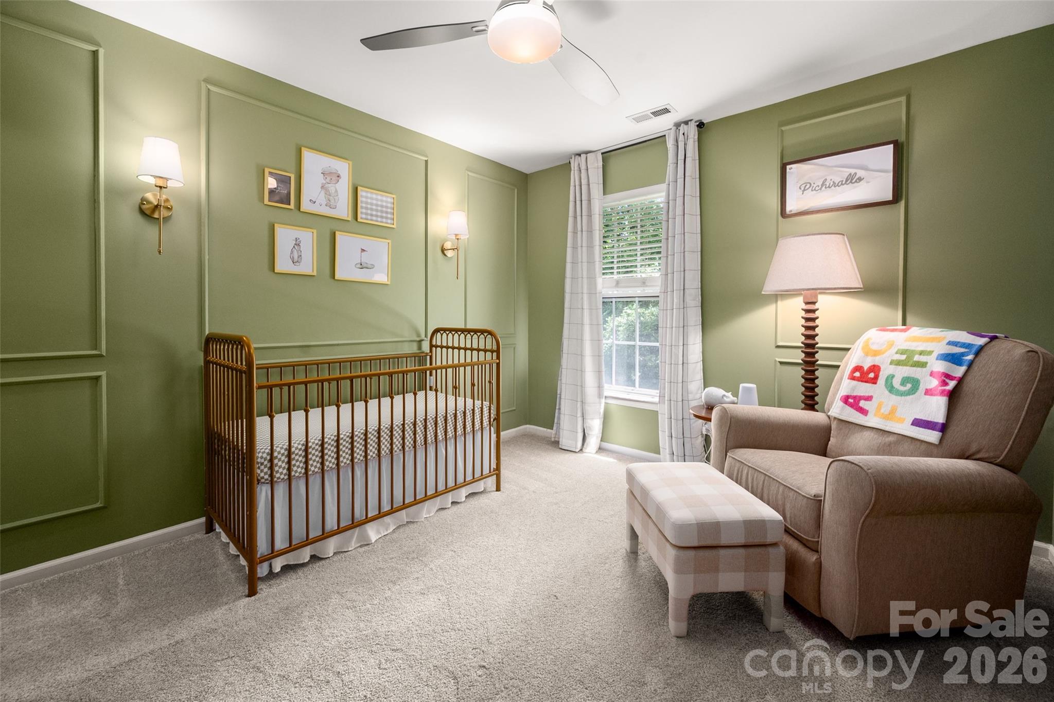 820 Autumn Rain Lane Property Photo 22