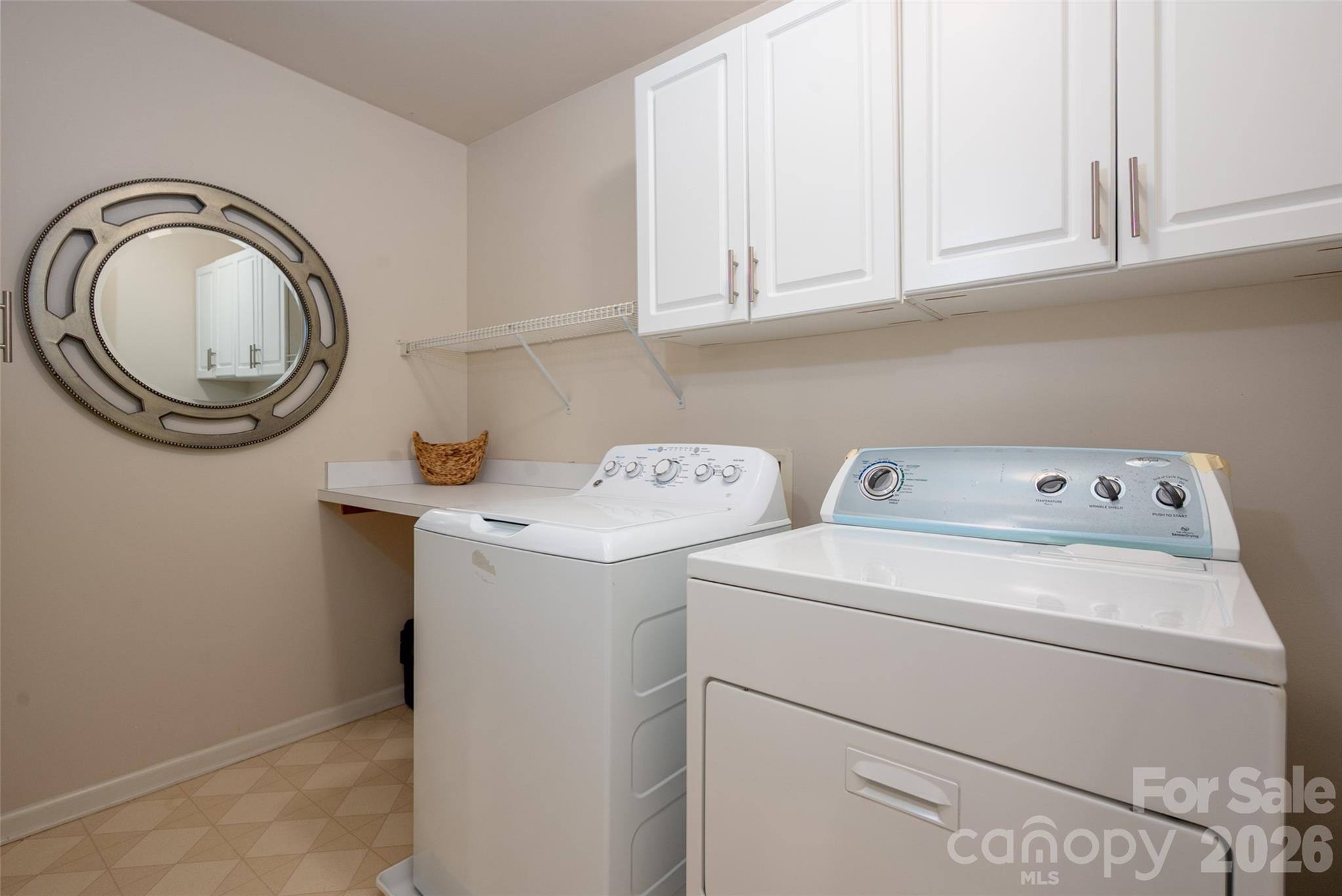 820 Autumn Rain Lane Property Photo 26