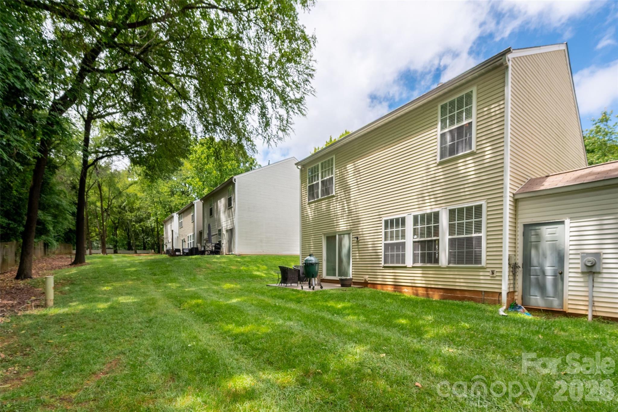 820 Autumn Rain Lane Property Photo 31