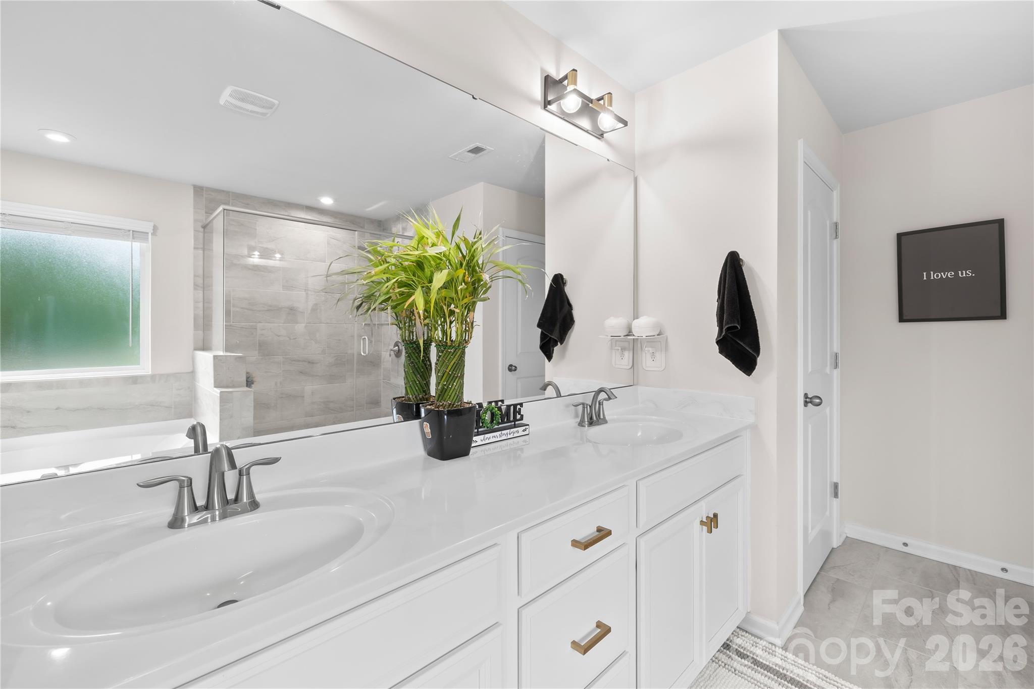 1004 Bellshill Drive Property Photo 17
