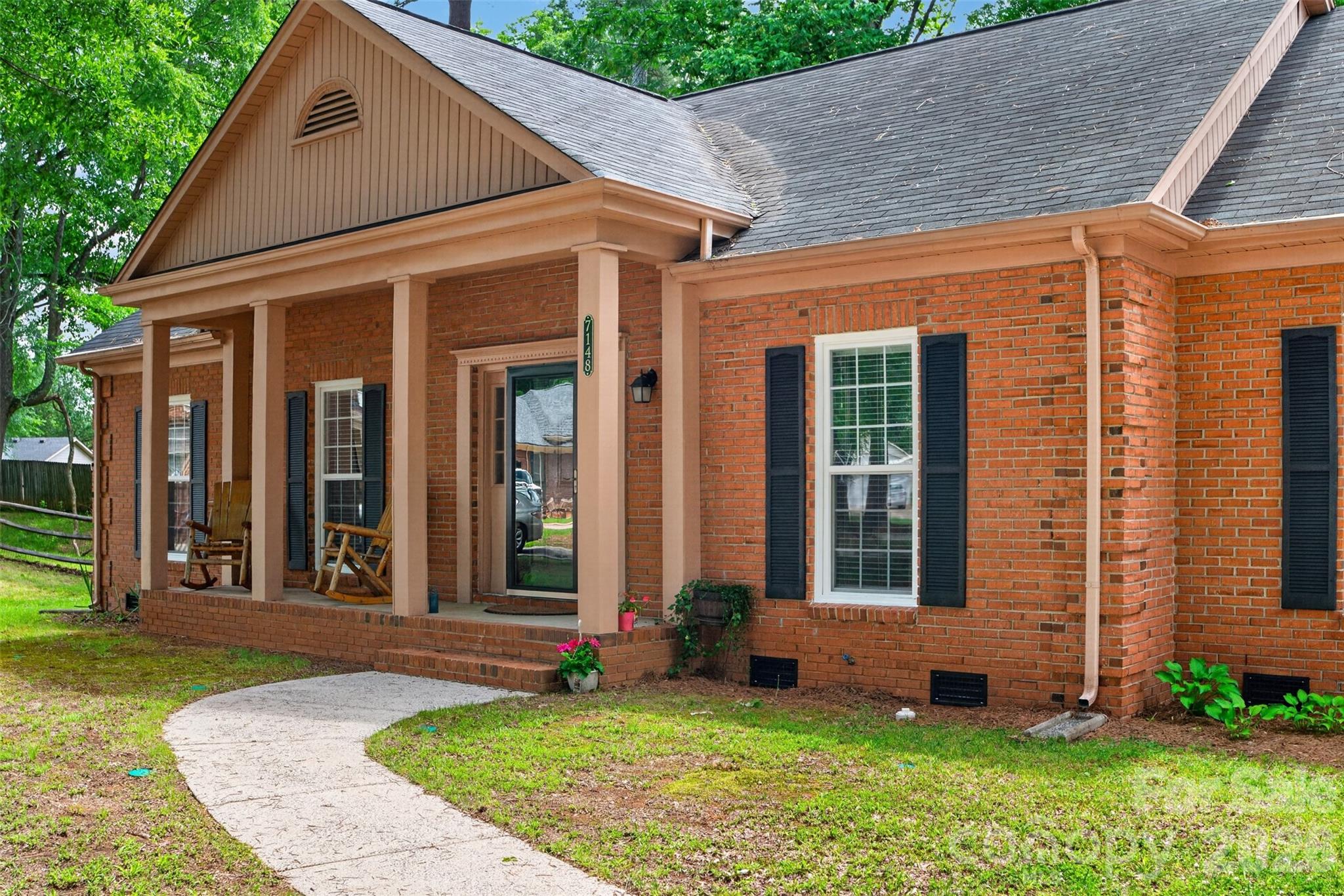7148 Powder Mill Place Property Photo 2