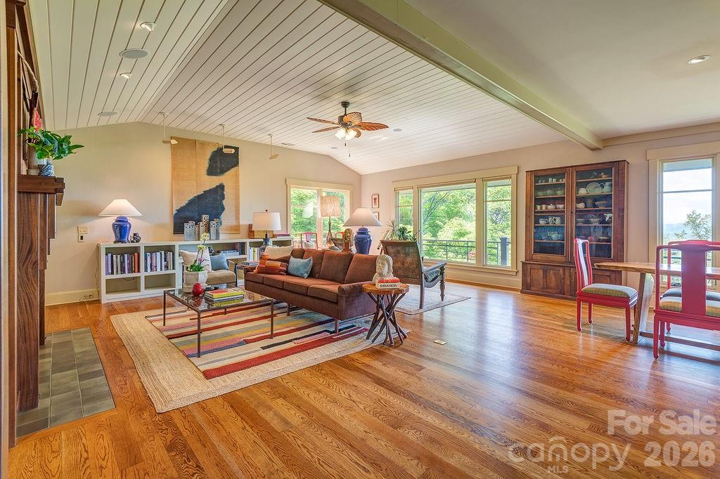 24 Westhaven Drive Property Photo 6