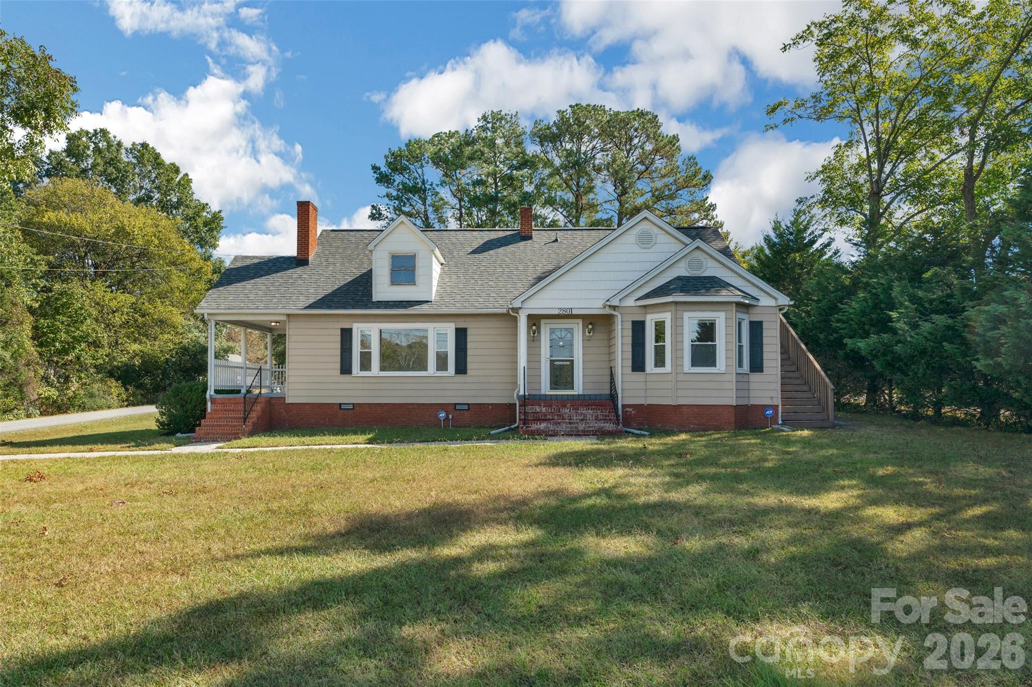 2801 S Cannon Boulevard Property Photo 2