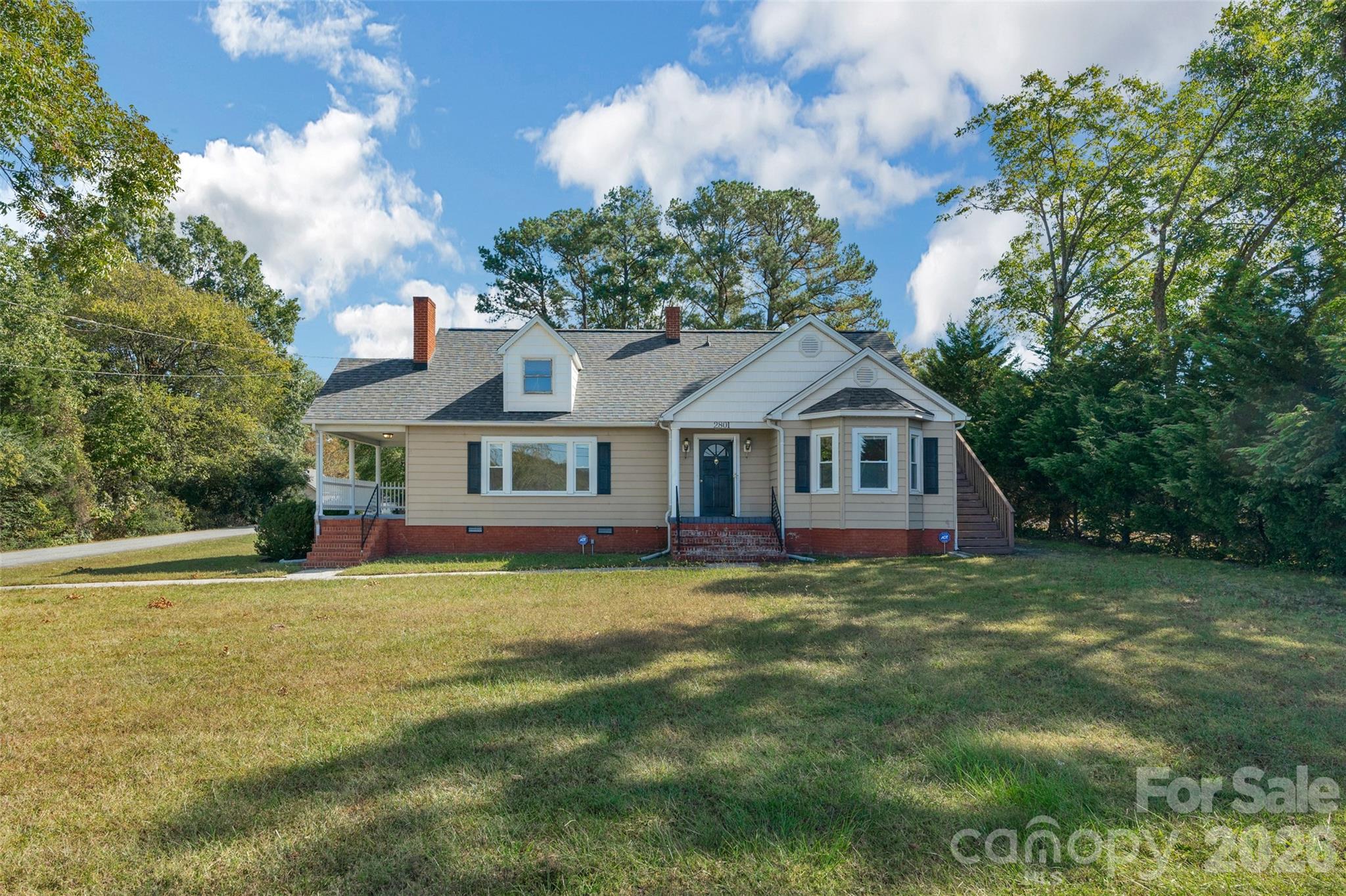 2801 S Cannon Boulevard Property Photo 3