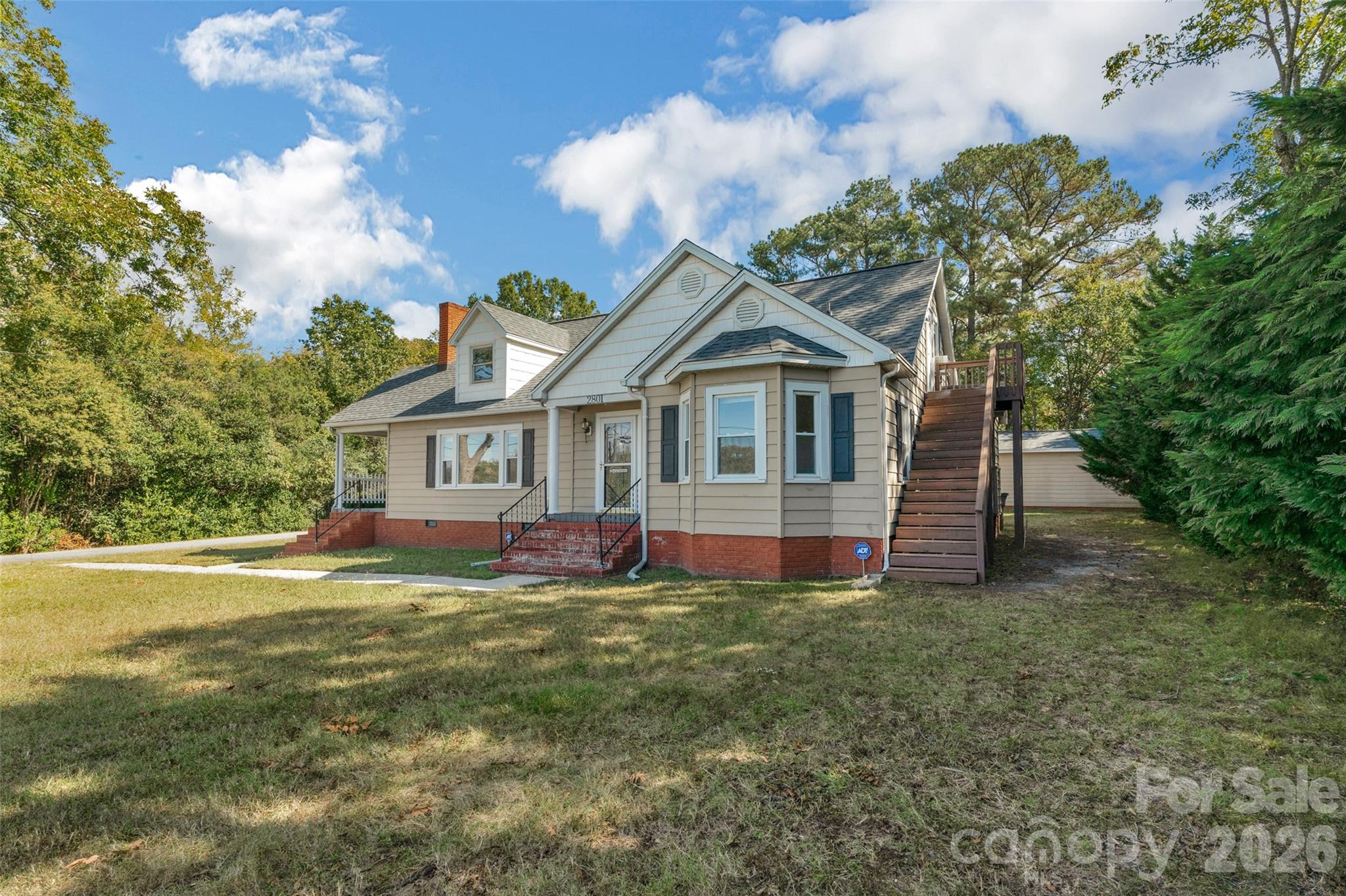 2801 S Cannon Boulevard Property Photo 4