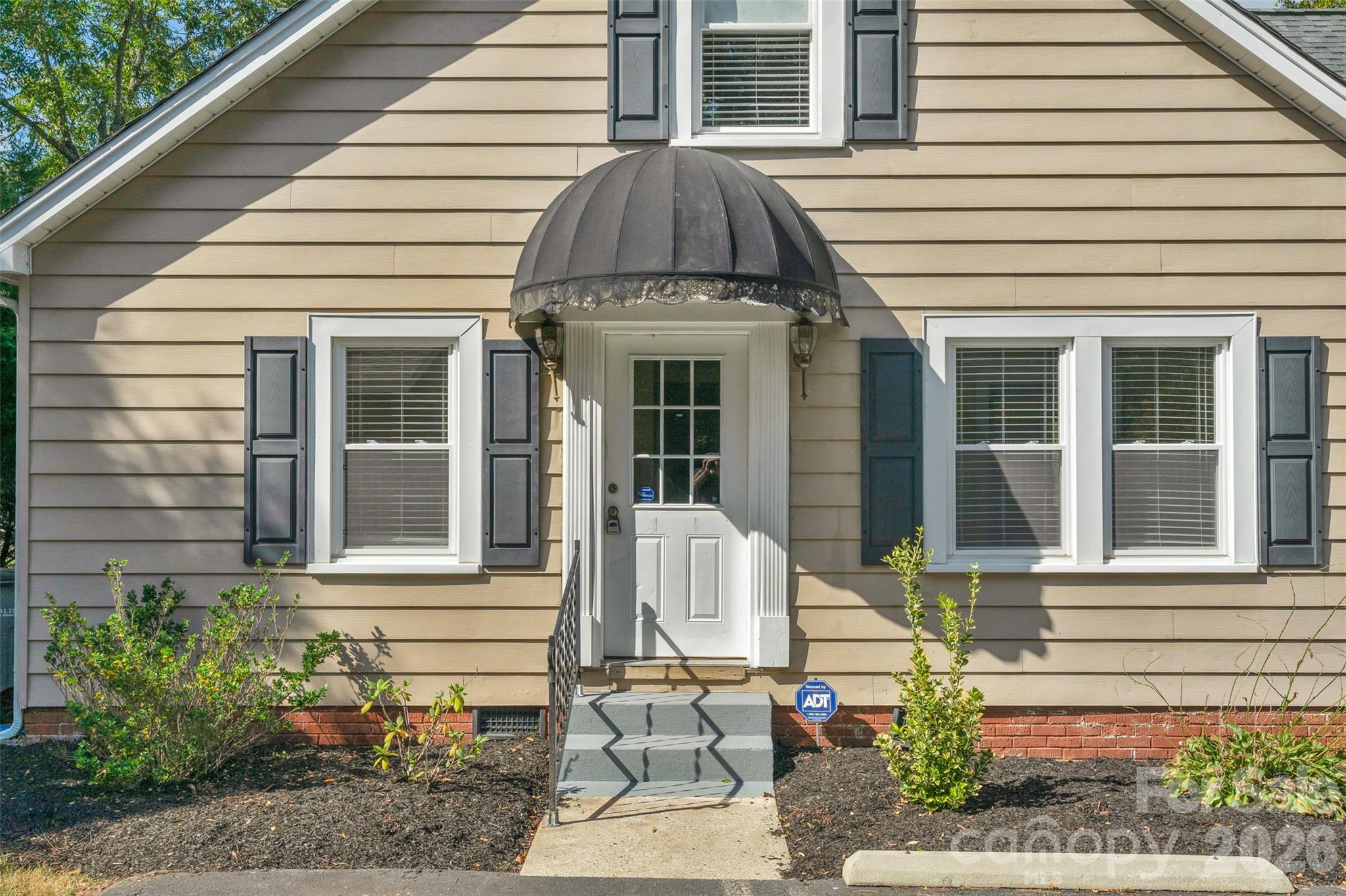 2801 S Cannon Boulevard Property Photo 6
