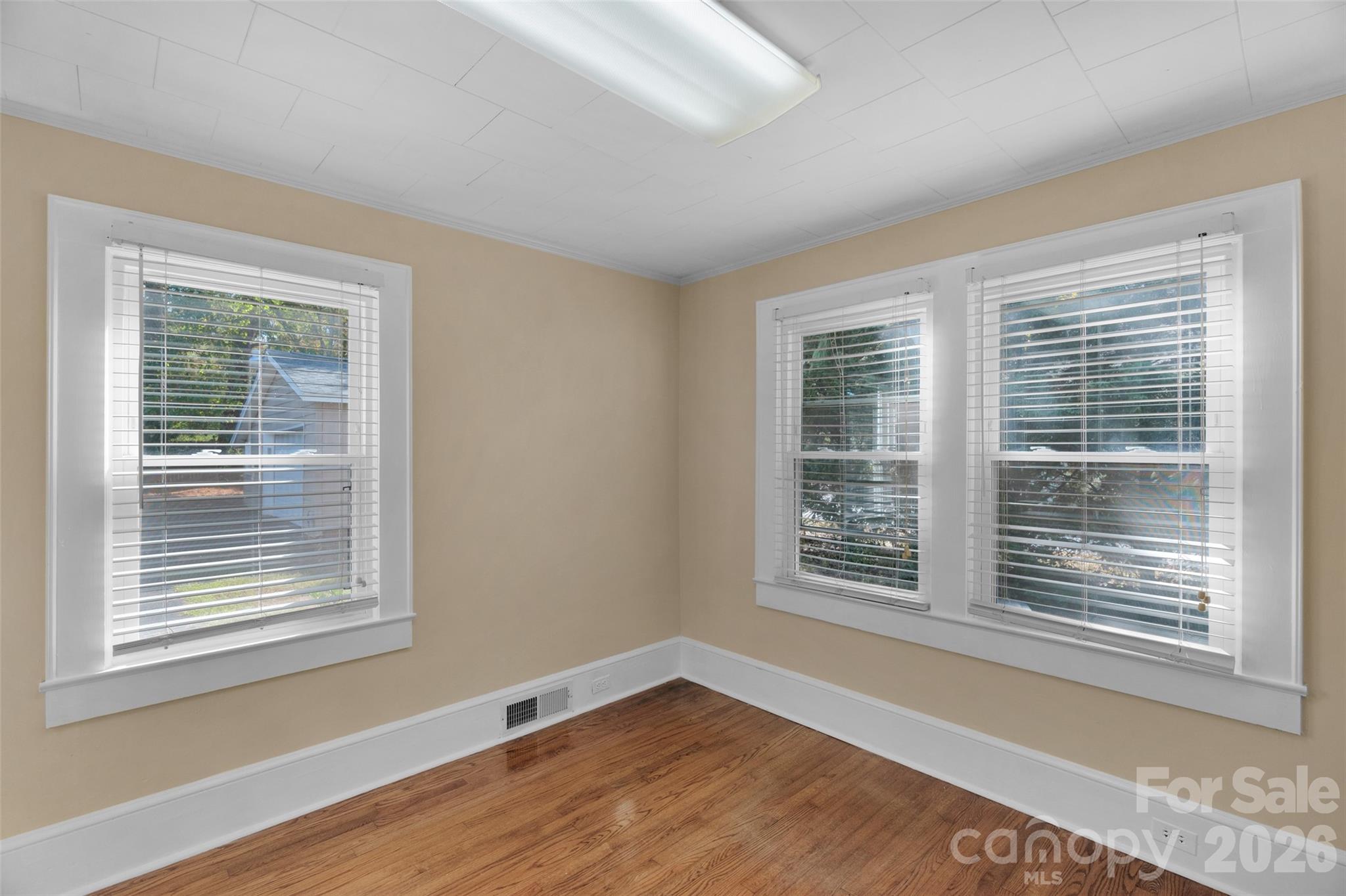 2801 S Cannon Boulevard Property Photo 23