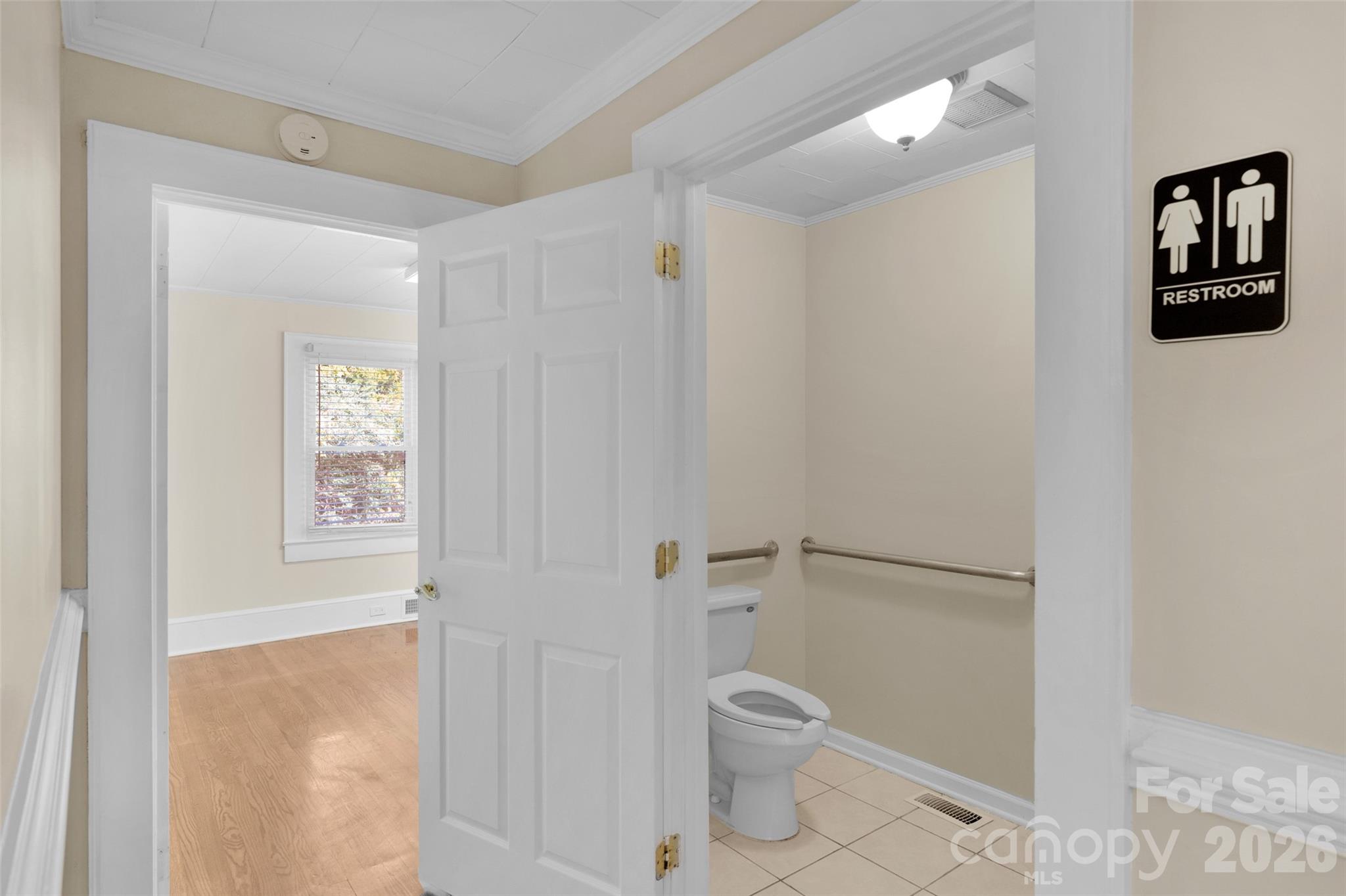 2801 S Cannon Boulevard Property Photo 26