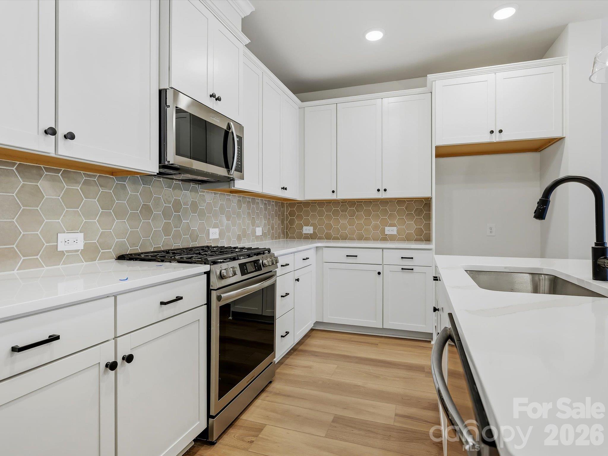 13113 Benessare Lane Property Photo 8