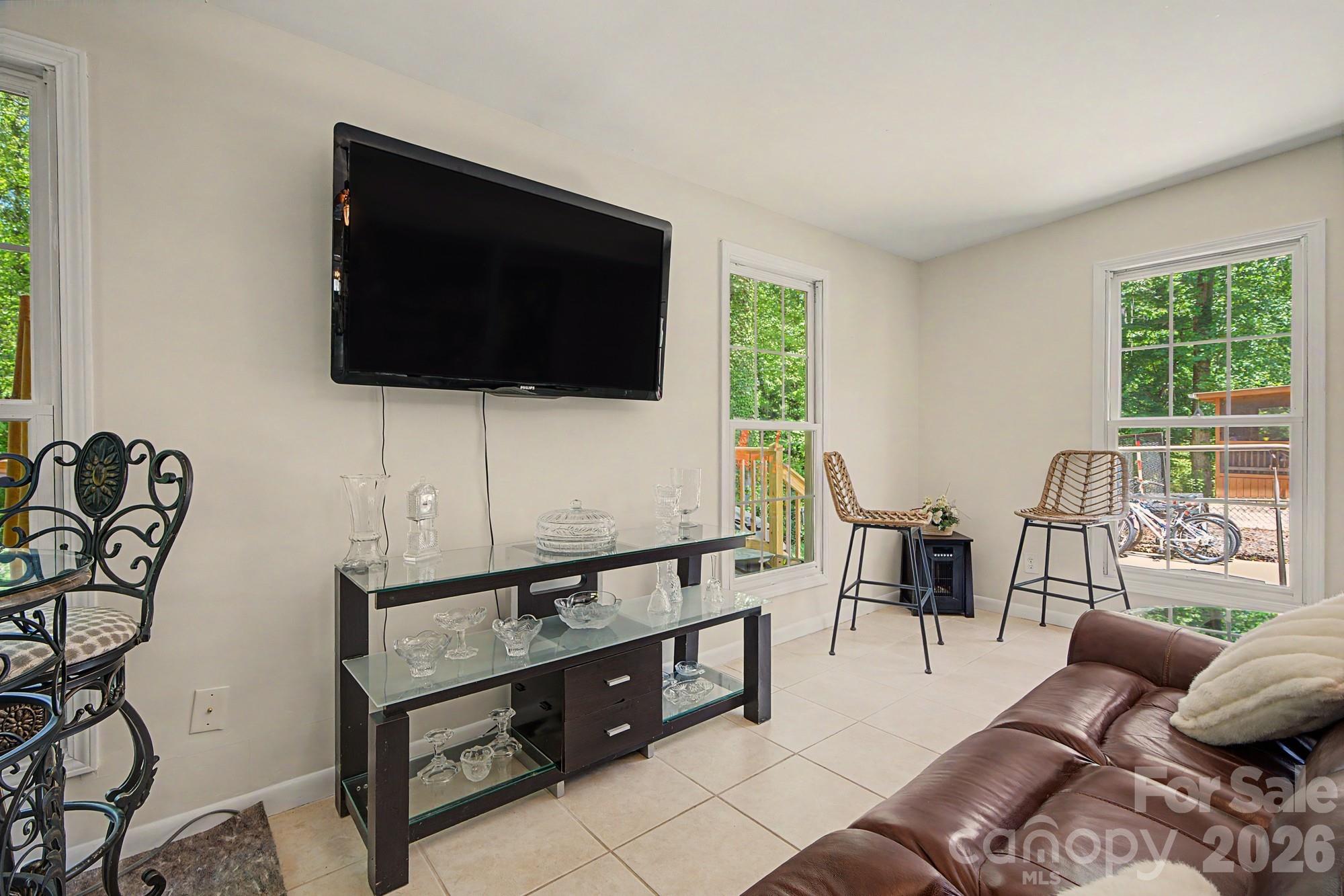 5127 Hoover Drive Property Photo 32