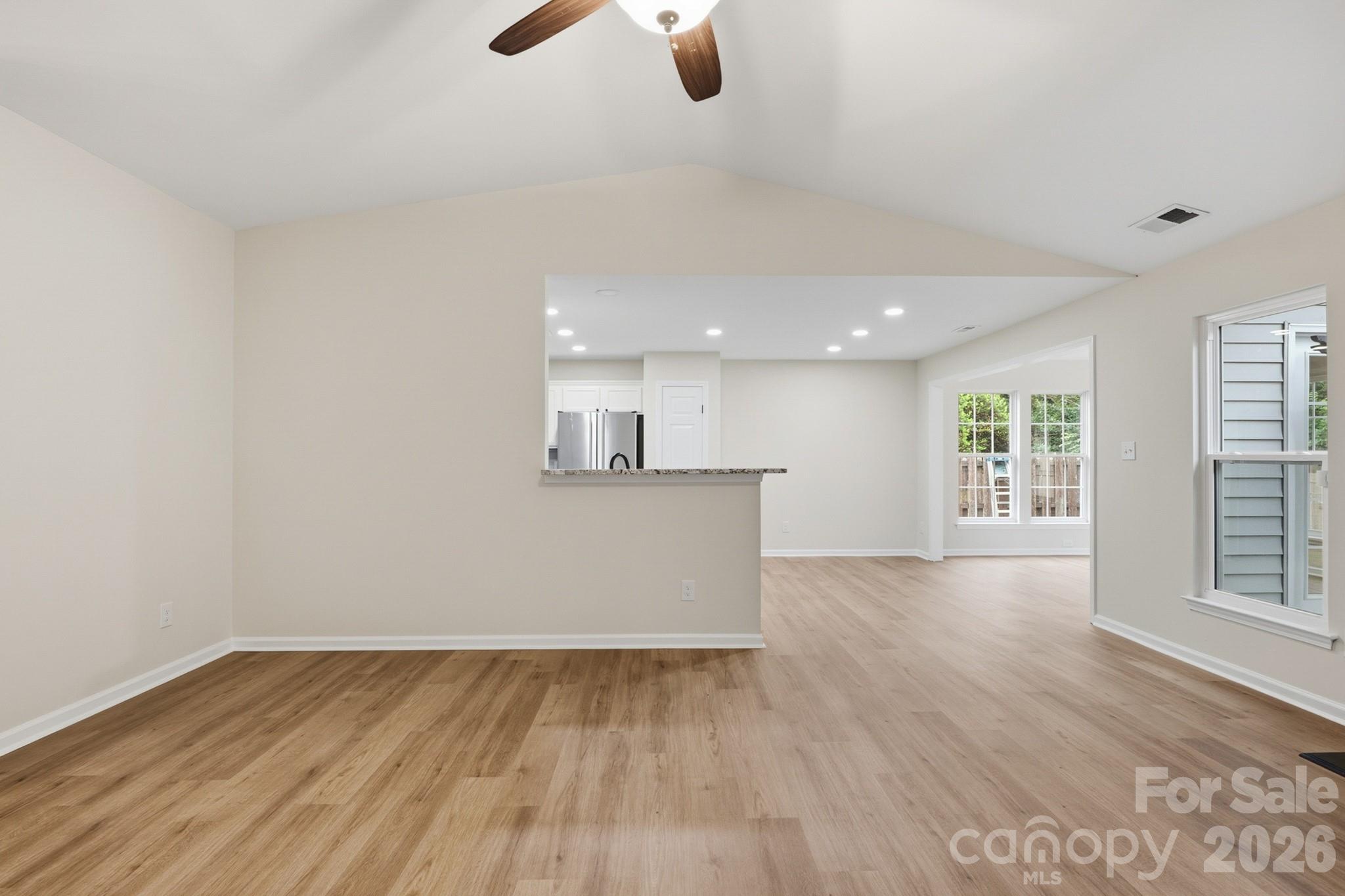 5123 Sunburst Lane Property Photo 10