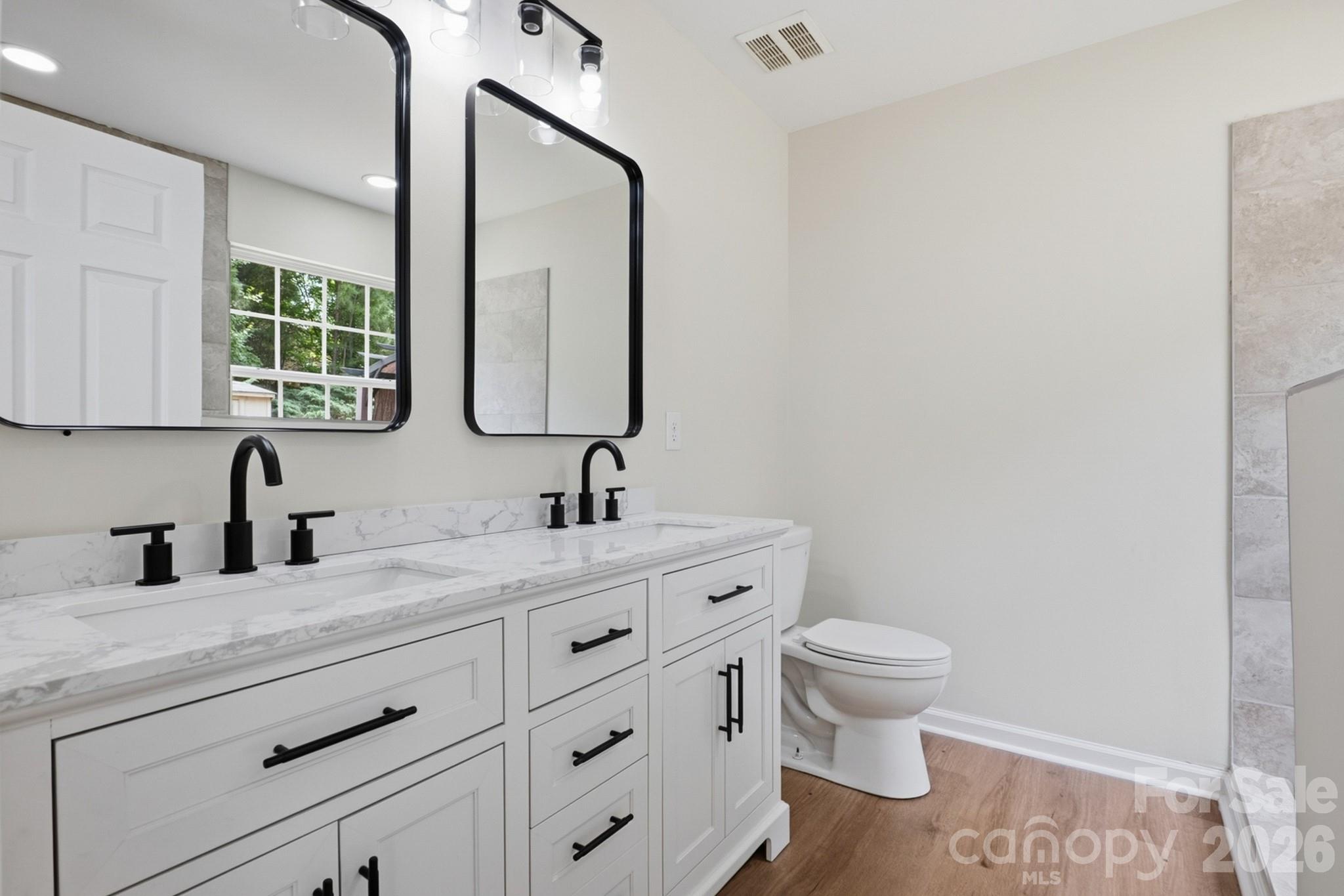 5123 Sunburst Lane Property Photo 12