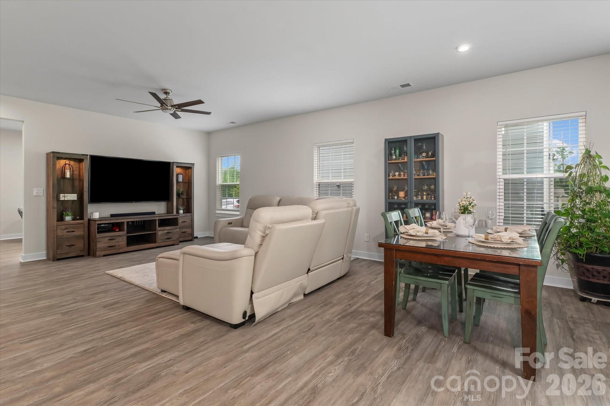 10250 Paper Birch Drive Property Photo 7