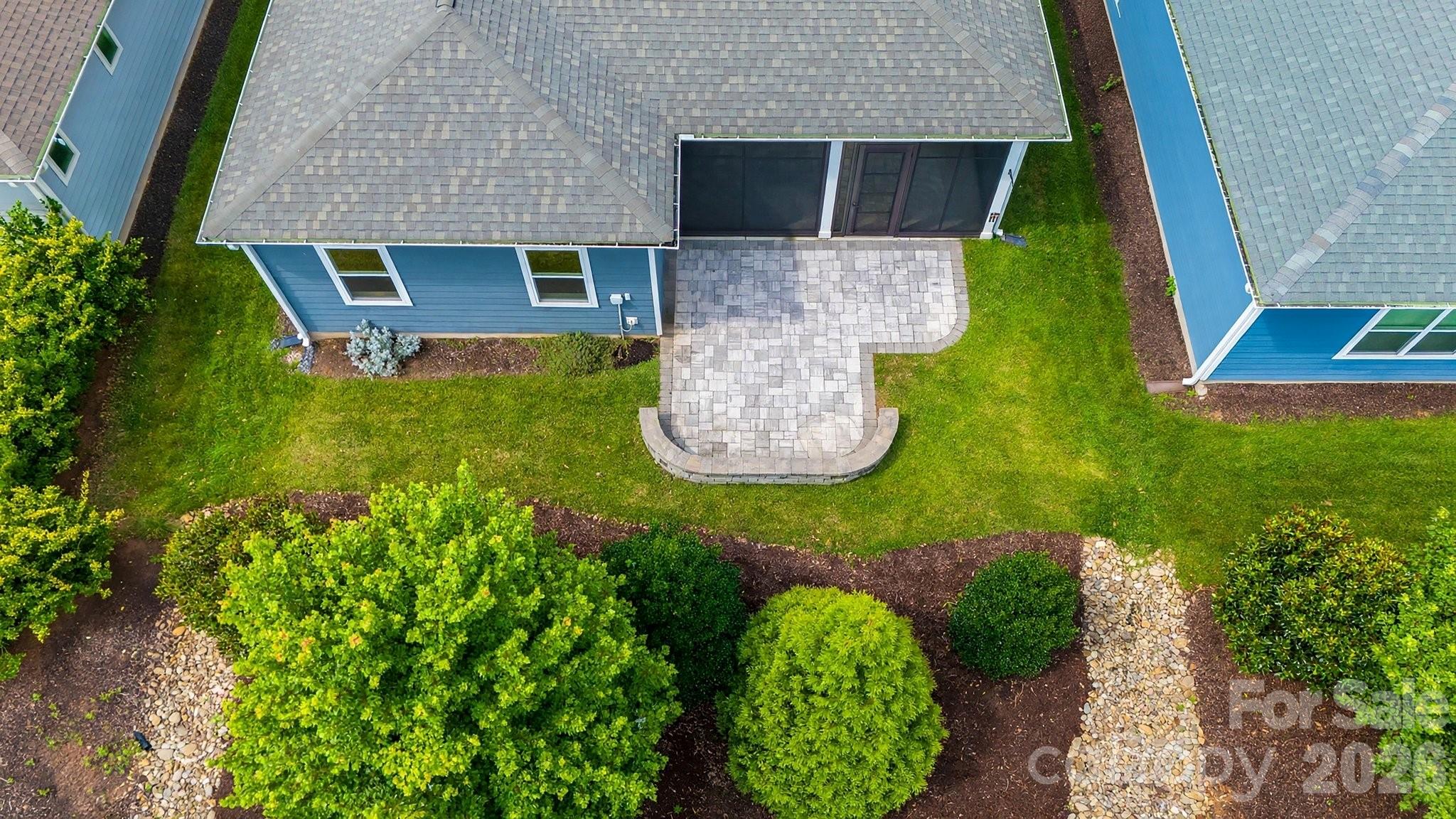 5201 Looking Glass Trail Property Photo 3