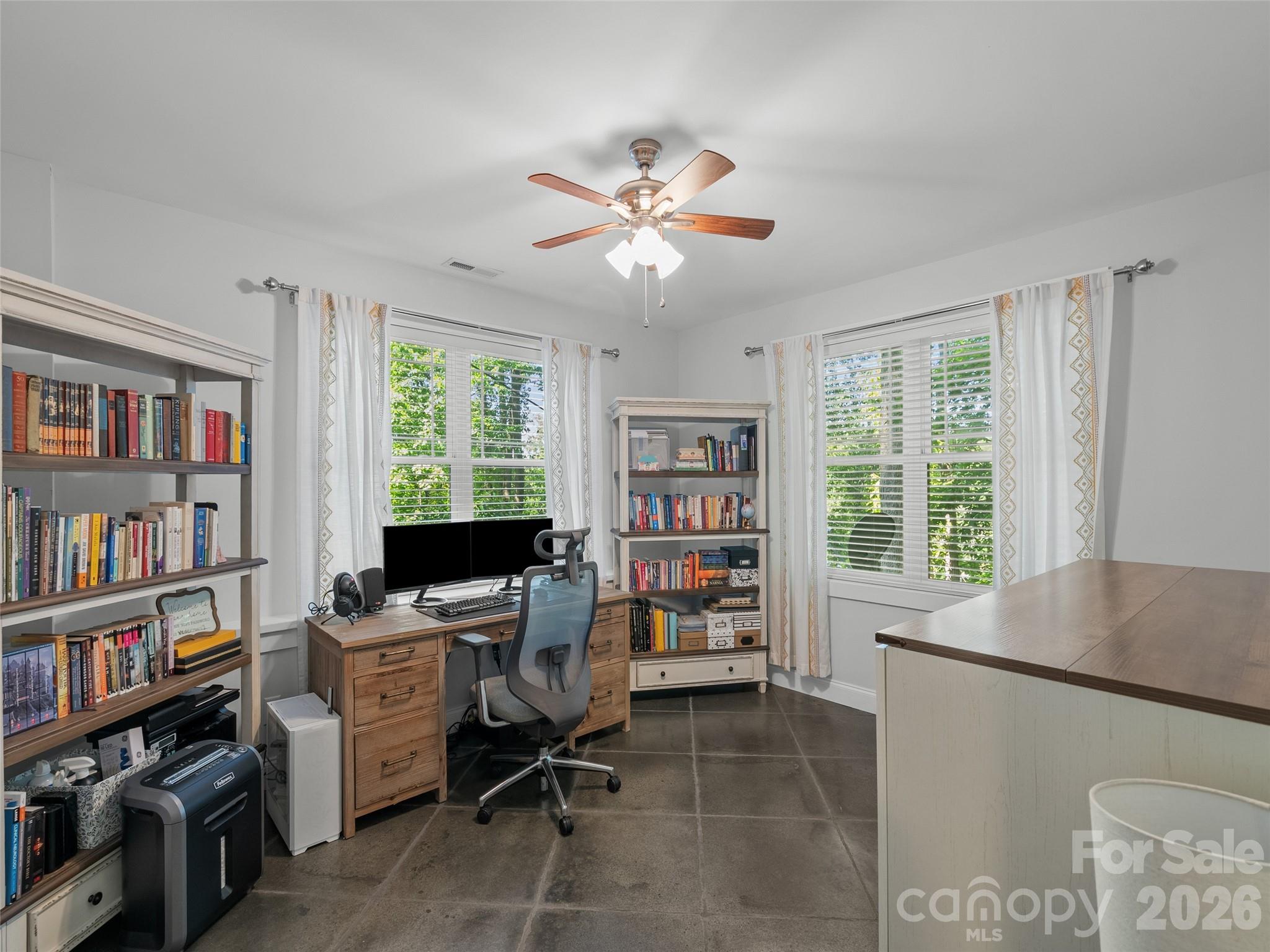 100 Hibriten Drive Property Photo 23