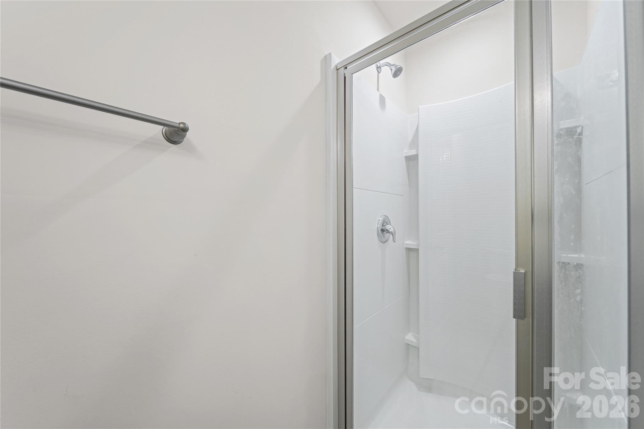 929 Grace Street 8 Property Photo 20