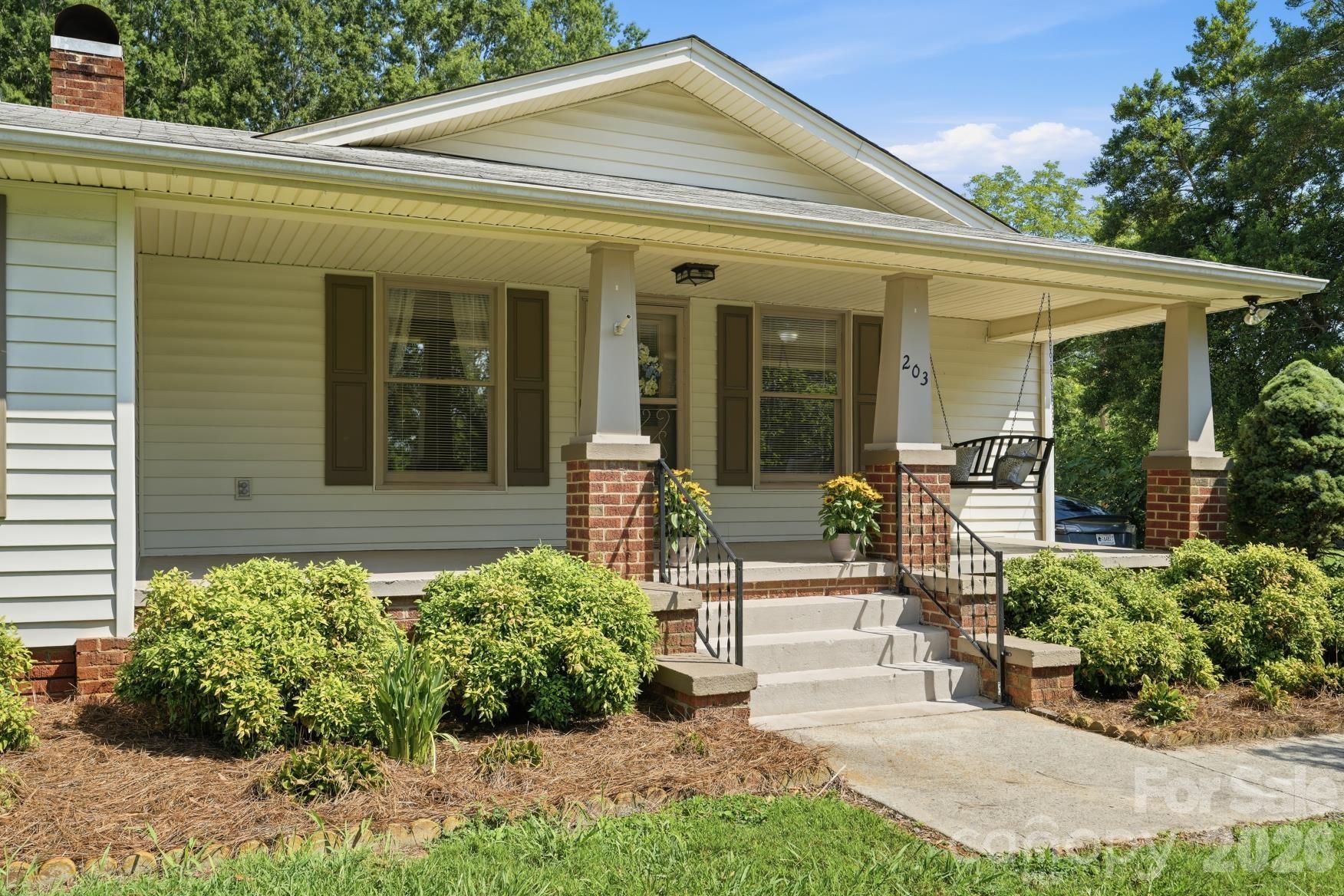 203 Union Street Property Photo 1