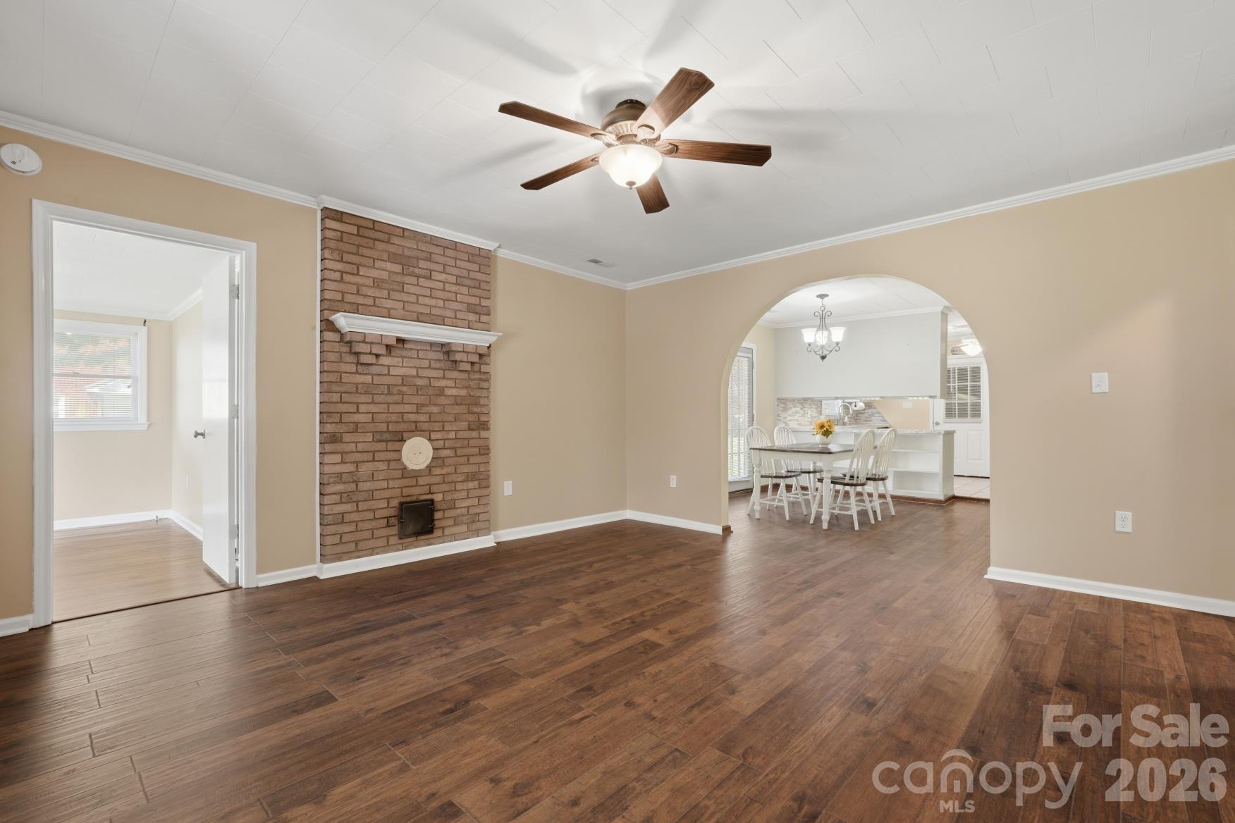 203 Union Street Property Photo 5