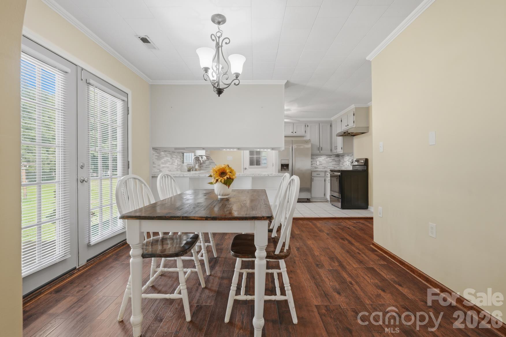 203 Union Street Property Photo 10