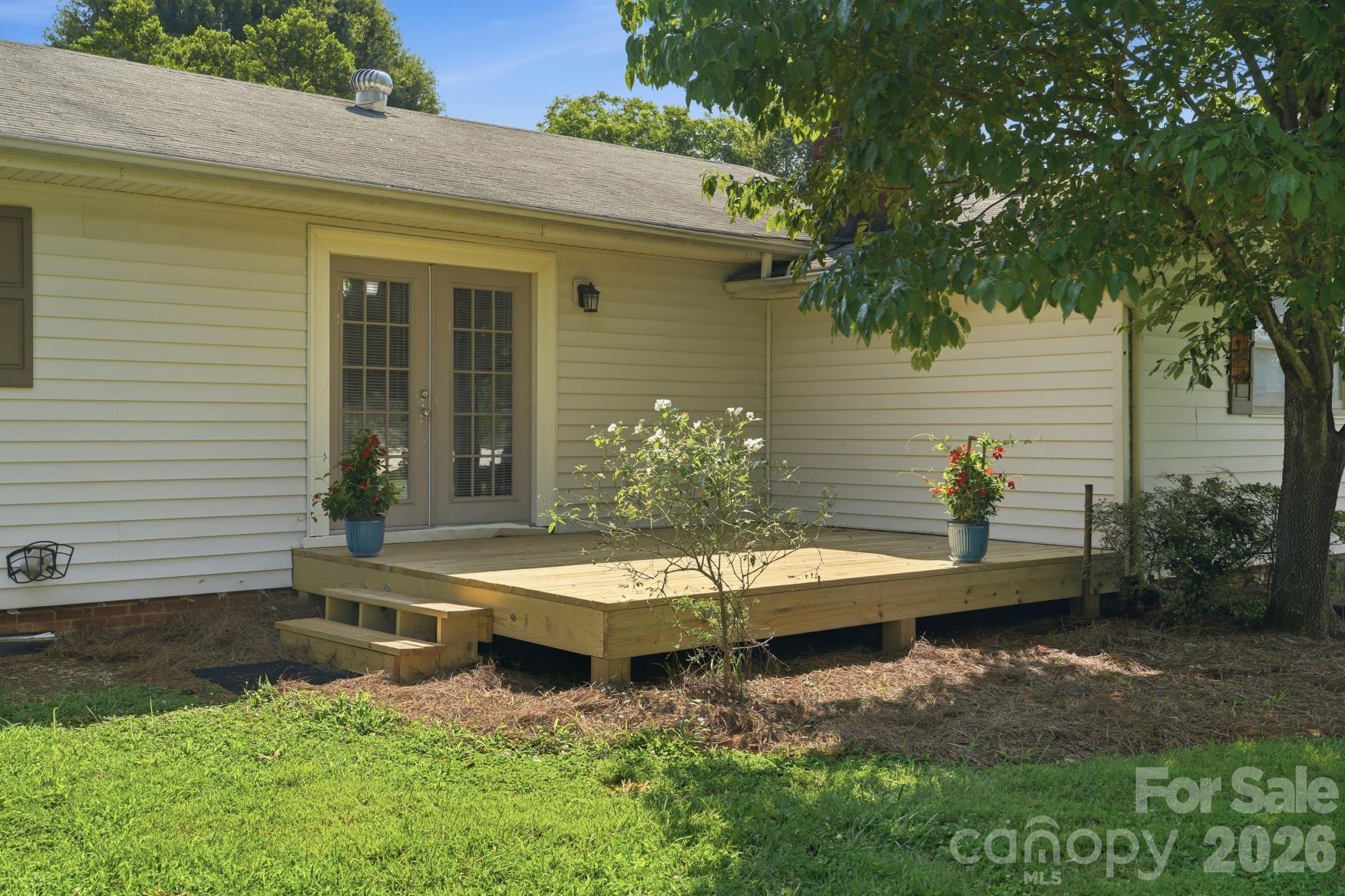 203 Union Street Property Photo 26