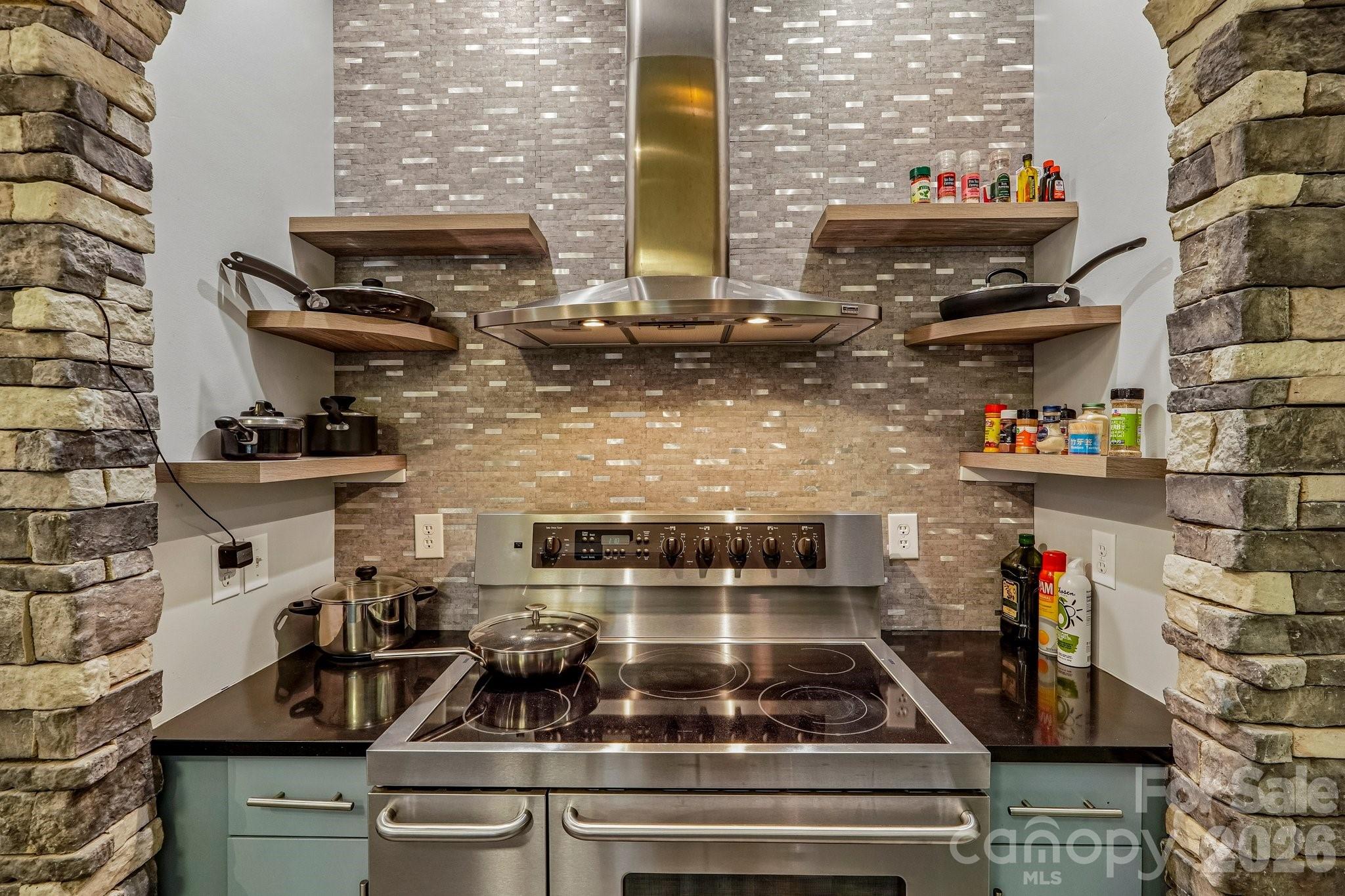 611 E 37th Street Property Photo 5