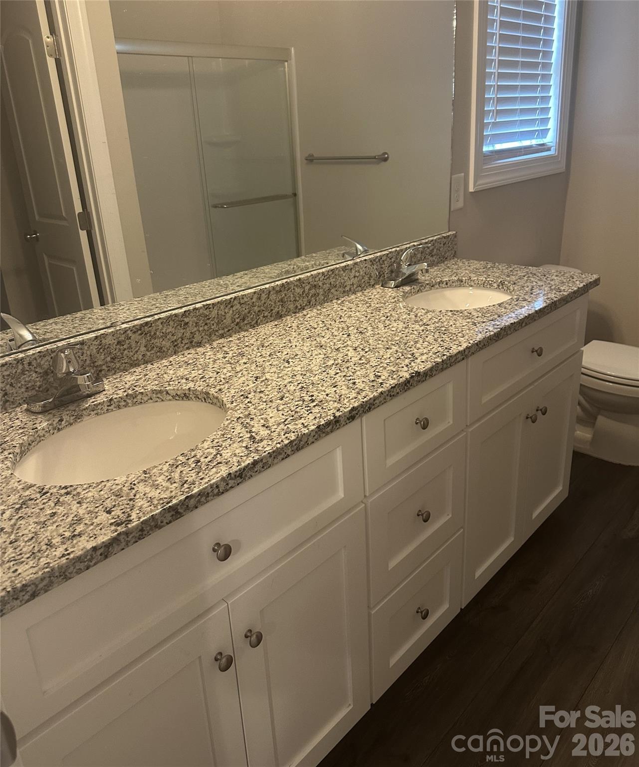 1014 N Main Street Property Photo 9
