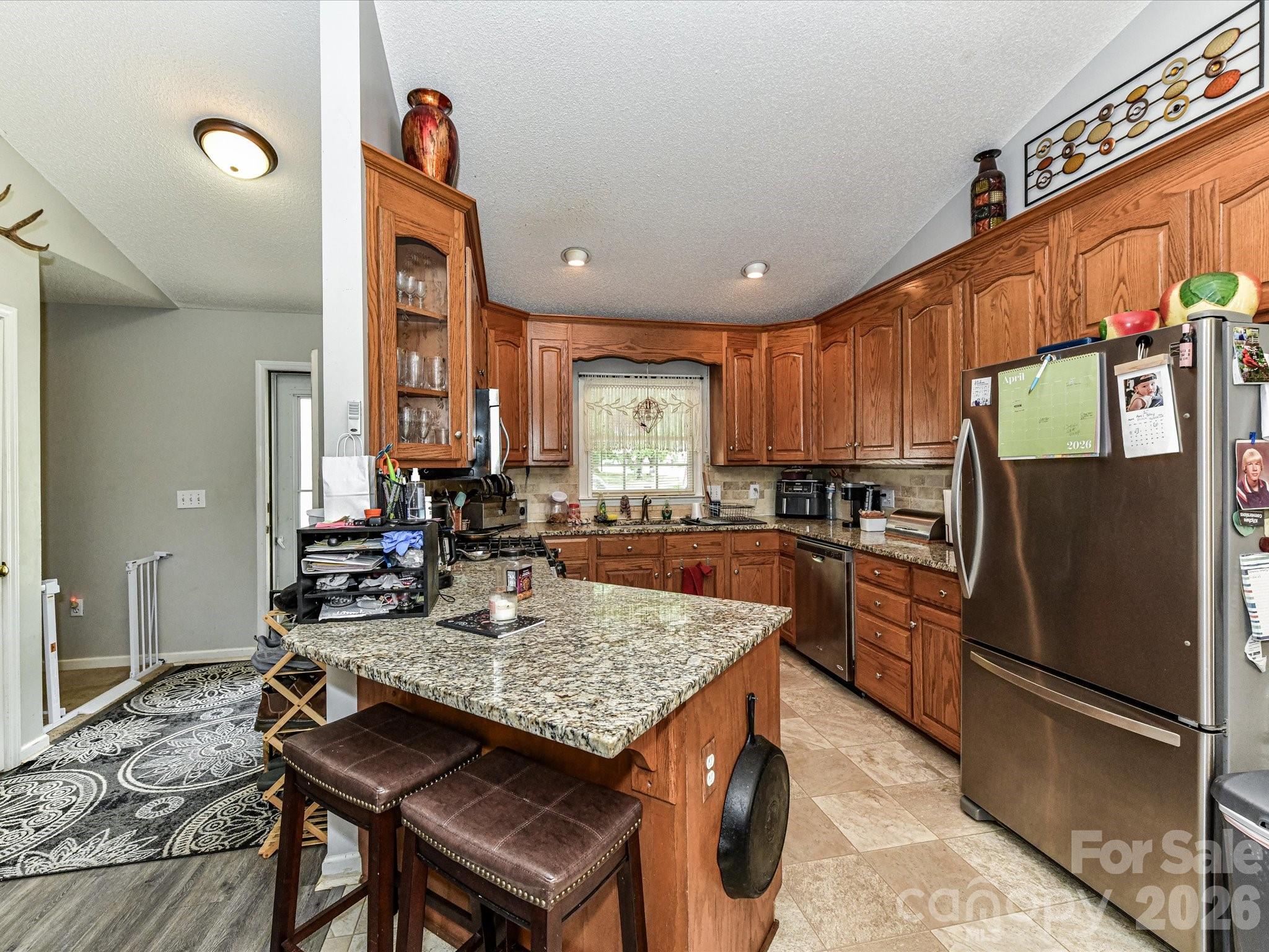1472 Ridgewood Drive Property Photo 11