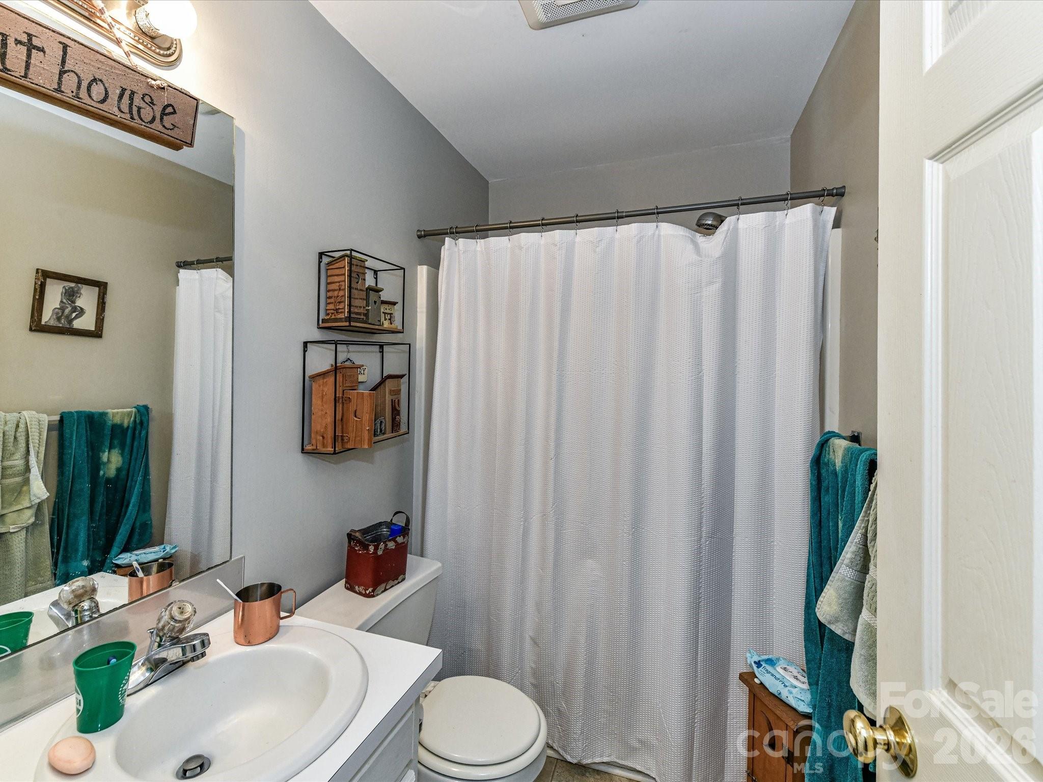 1472 Ridgewood Drive Property Photo 17