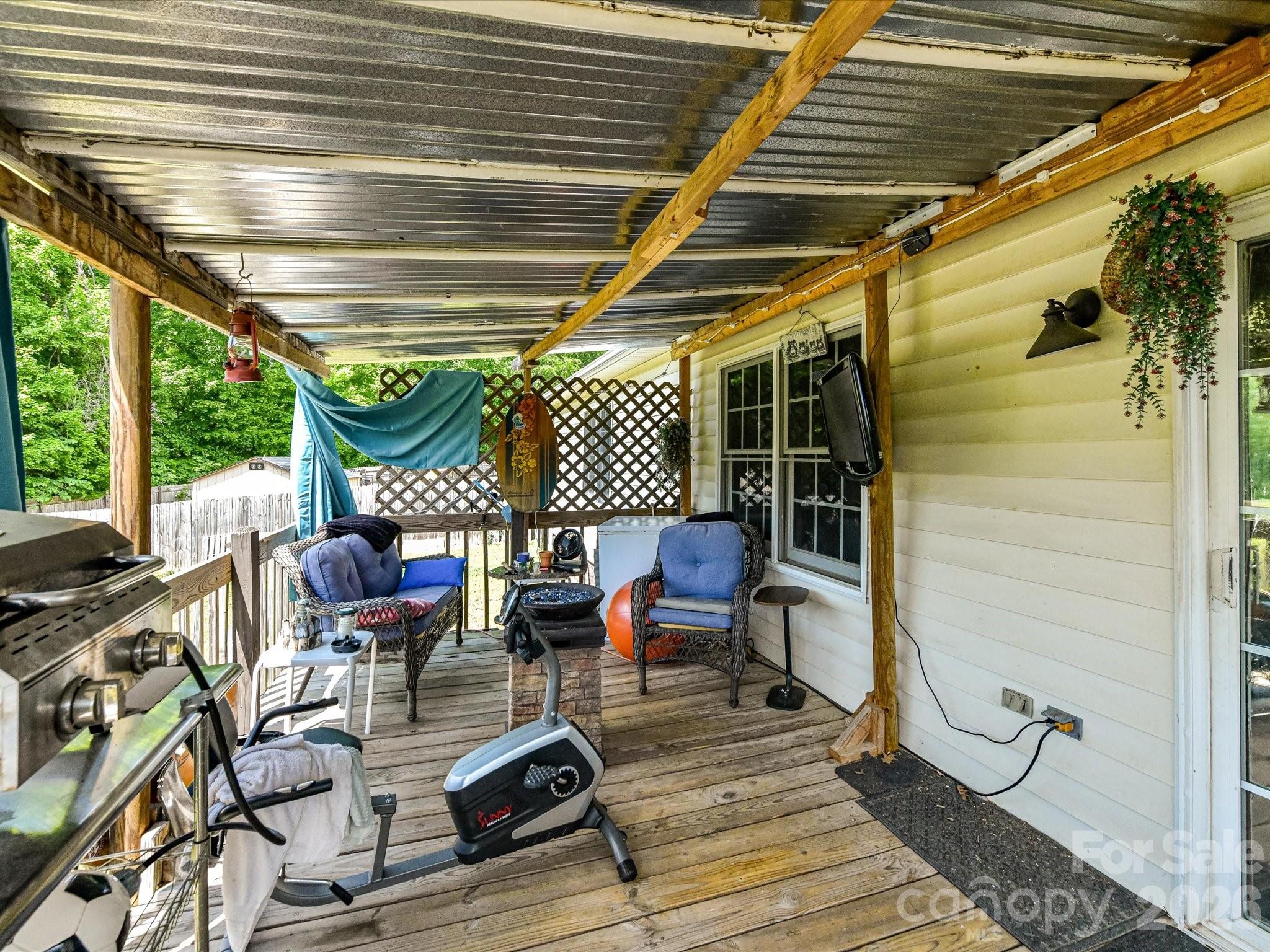 1472 Ridgewood Drive Property Photo 25