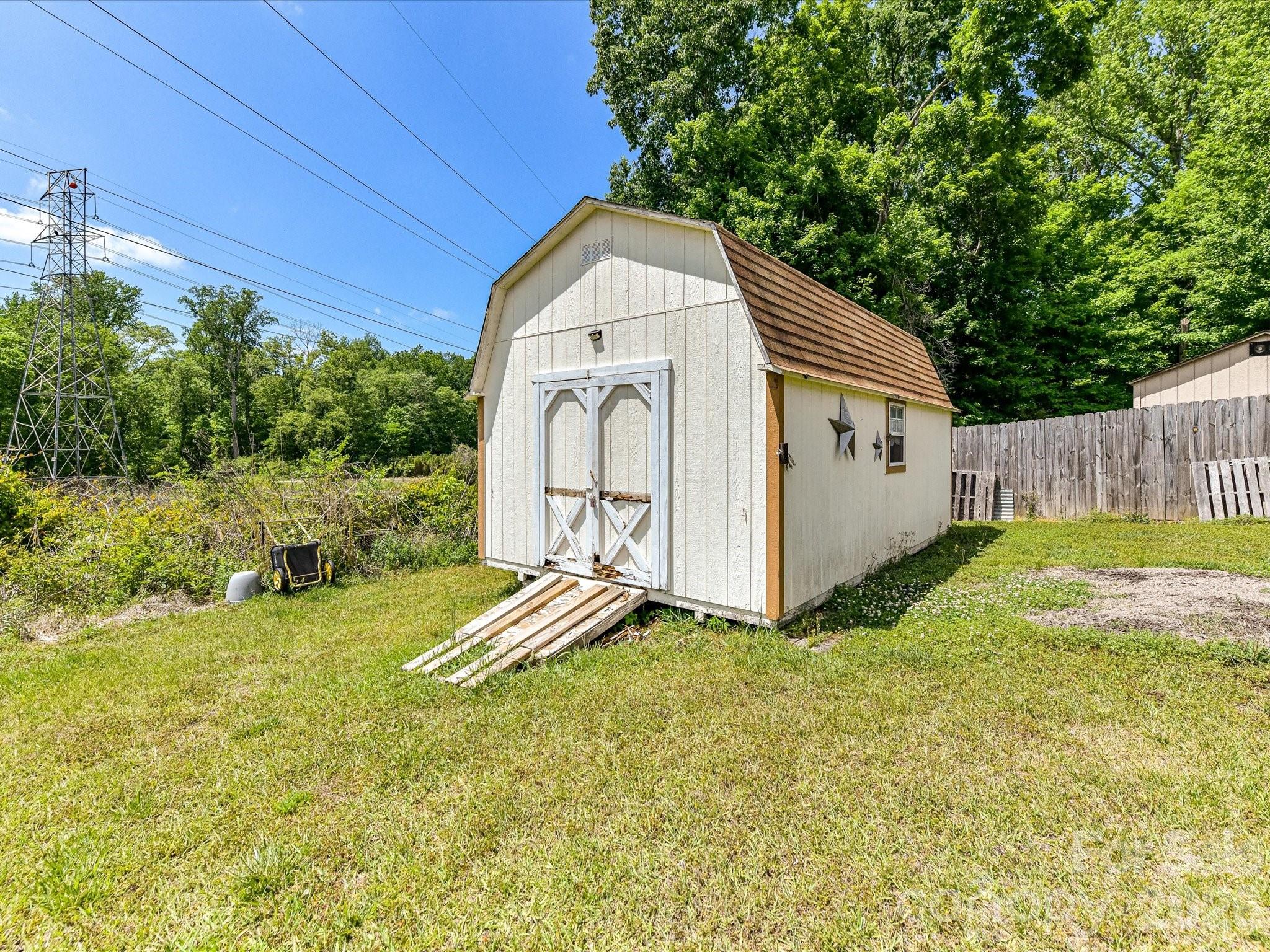 1472 Ridgewood Drive Property Photo 29