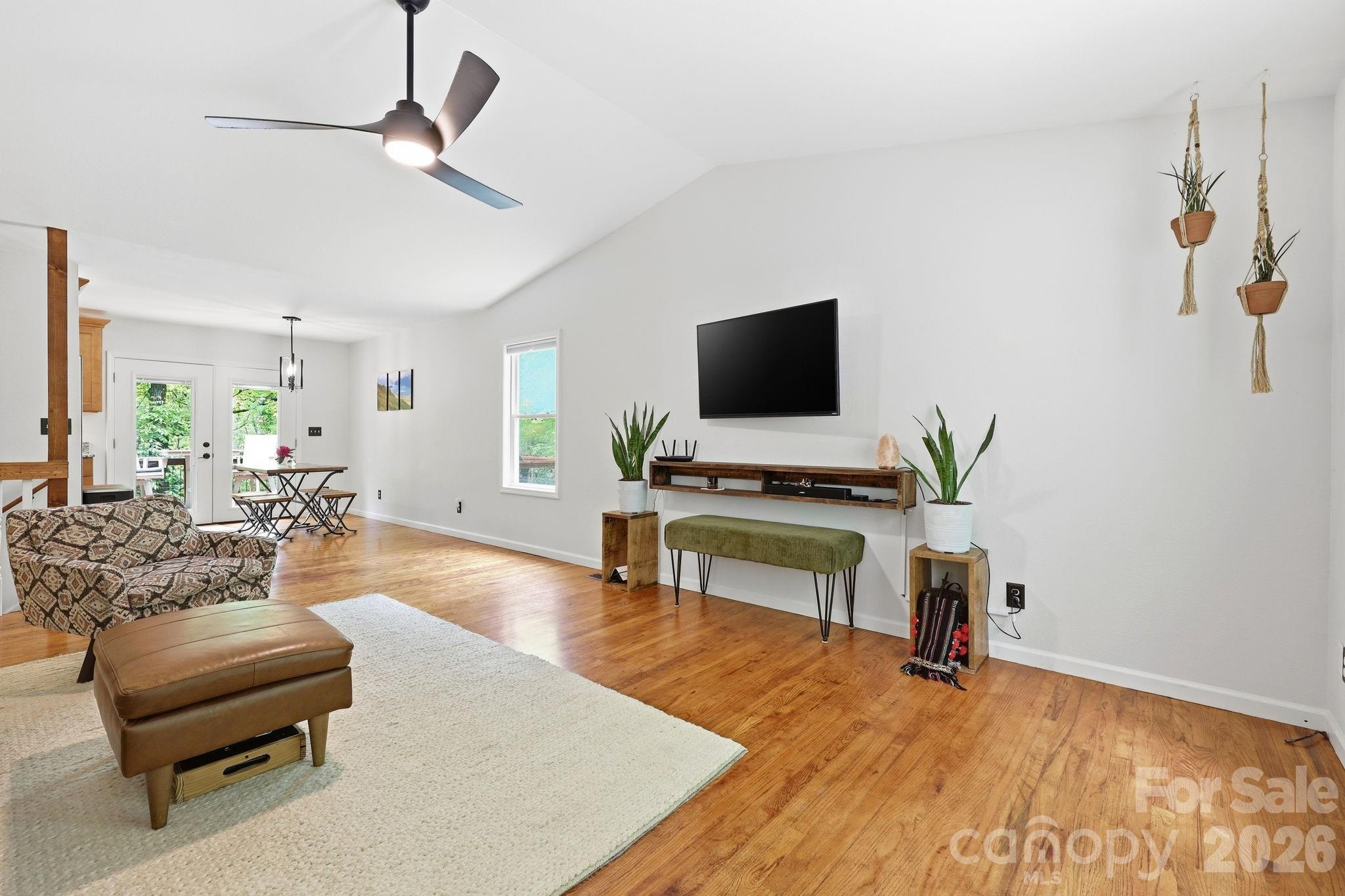 302 Rich Mountain Road Property Photo 11