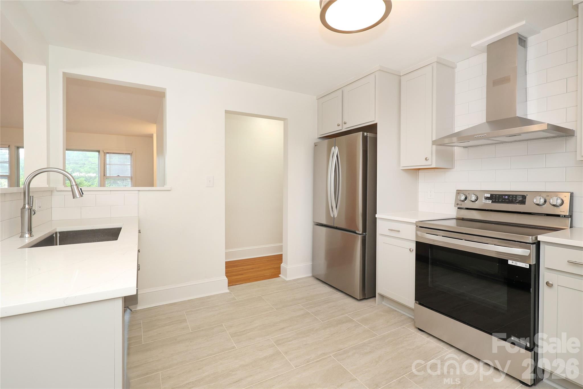 1720 Miles Court Property Photo 8