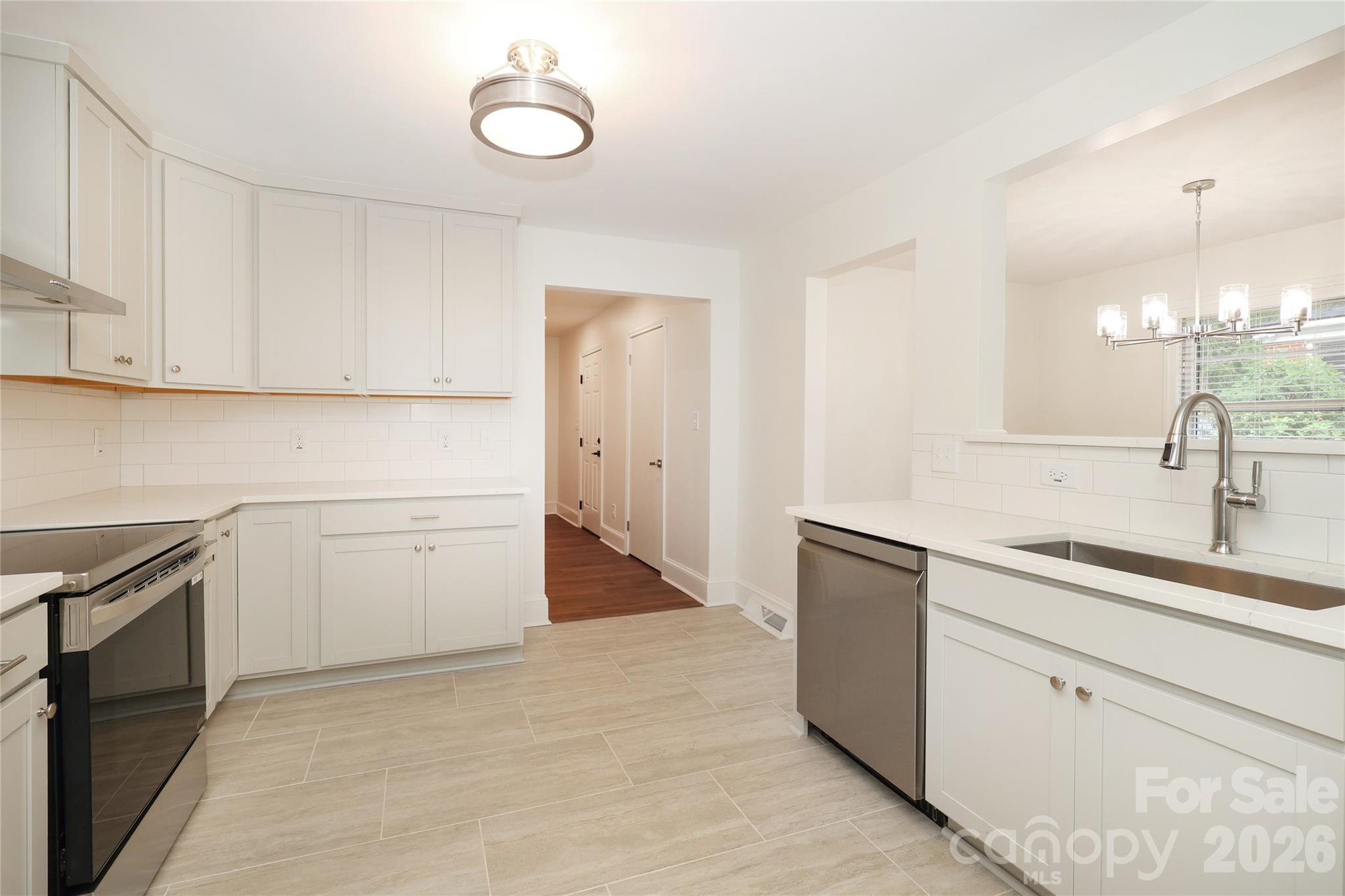 1720 Miles Court Property Photo 9