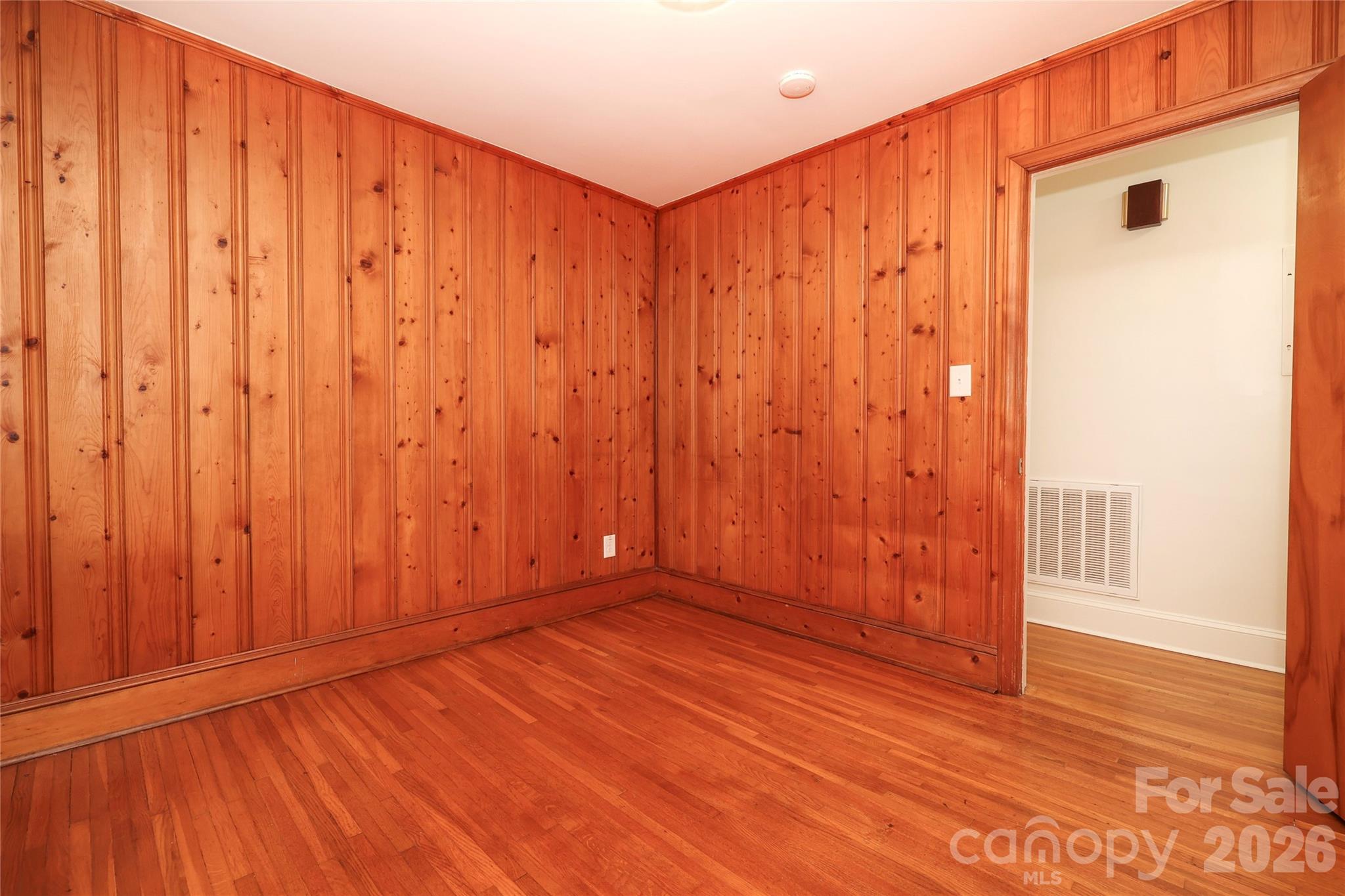 1720 Miles Court Property Photo 16