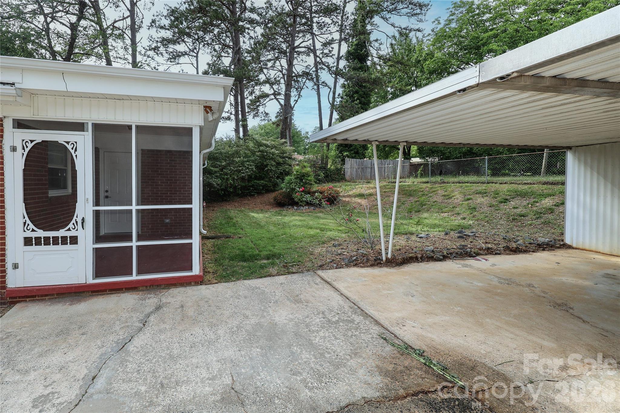 1720 Miles Court Property Photo 25
