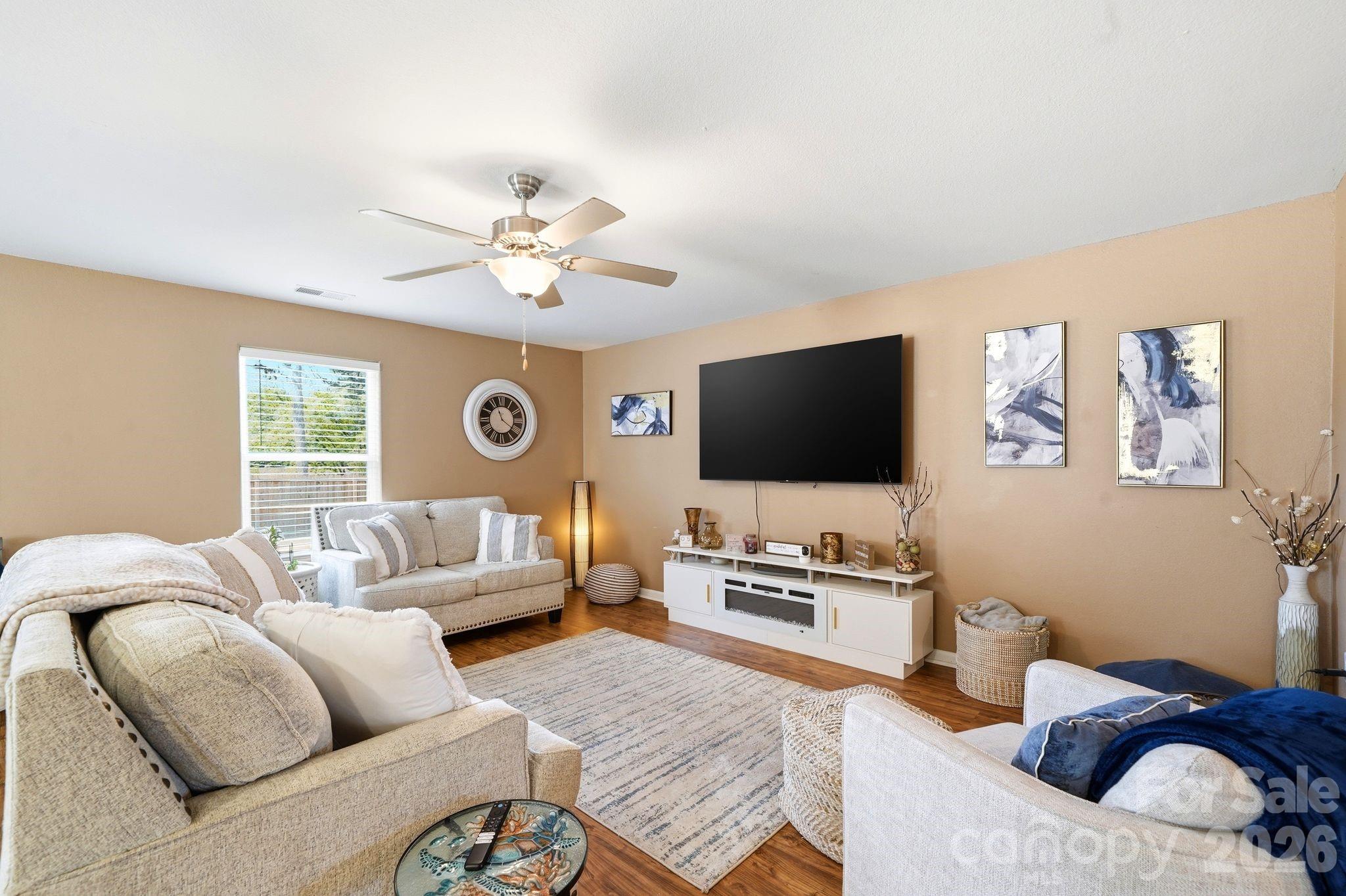 215 Belcaro Drive Property Photo 8
