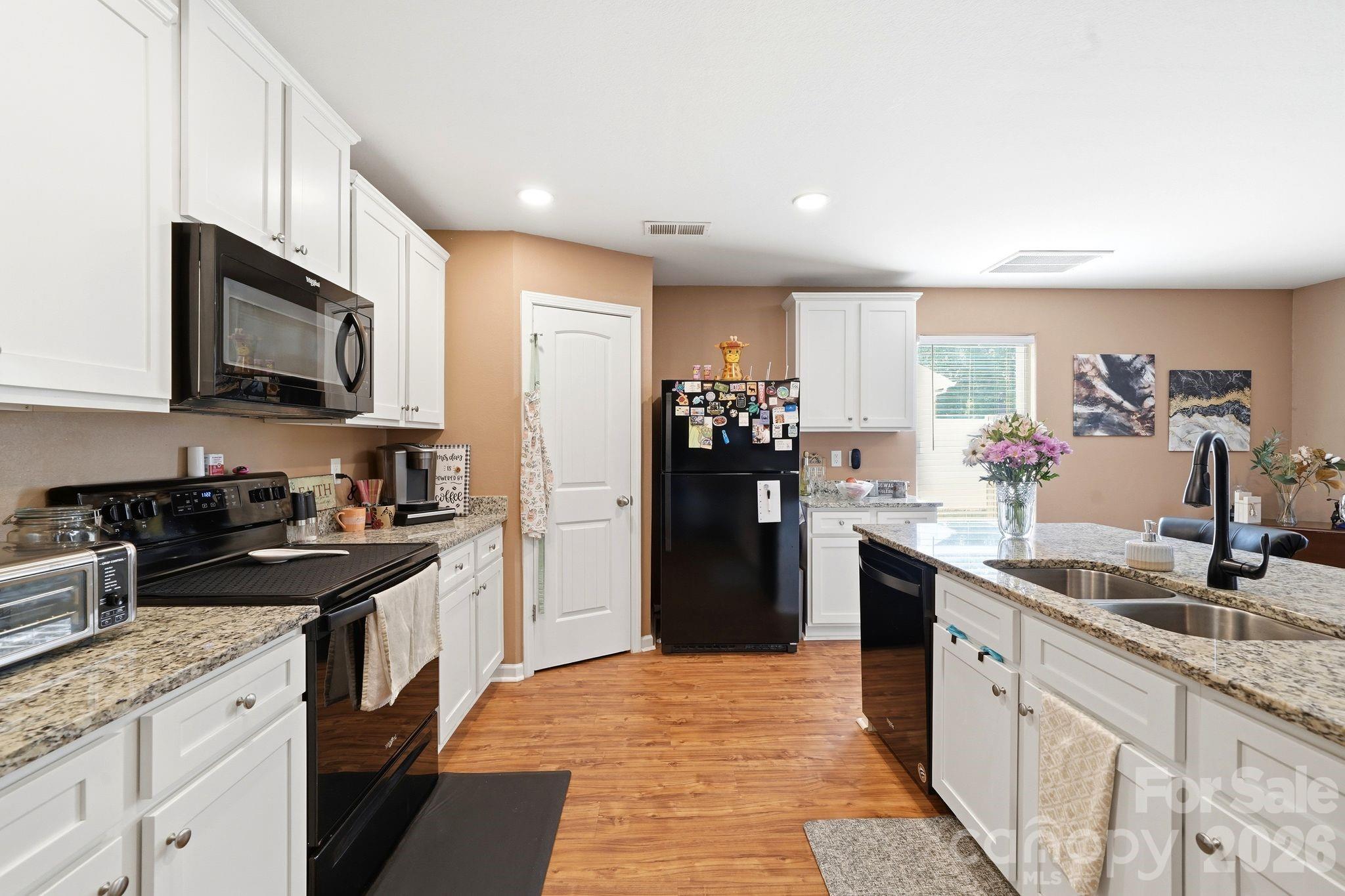 215 Belcaro Drive Property Photo 12